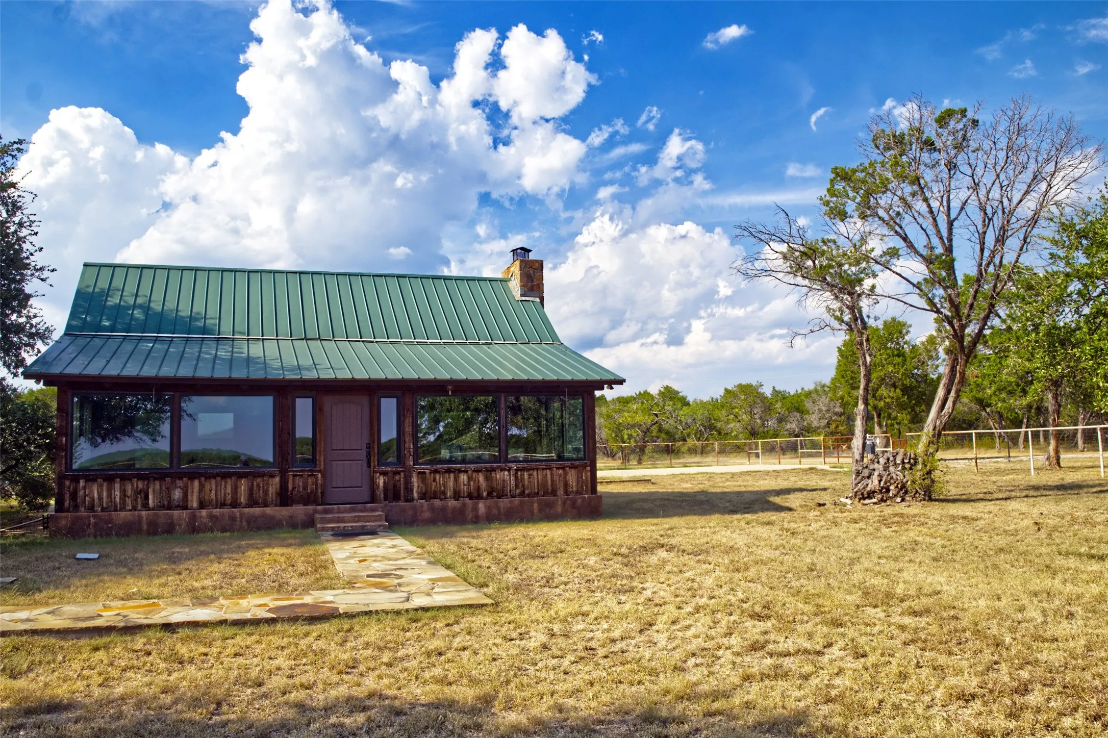 Farm For Sale in Palo Pinto County , 2525 Dodson Prairie Road, Gordon, Texas 76453, 3 Bedroom, 4 Bathroom, Garage spaces, 1,960 Sqft, built in 1995, mls#21066066, Real Estate Agent in Gordon, Homes For Sale in Palo Pinto county, Homes For Sale in Gordon, Realtor in Gordon Texas, Real Estate Brokerage Independent Realty Texas, Luminita Cordes Realtor