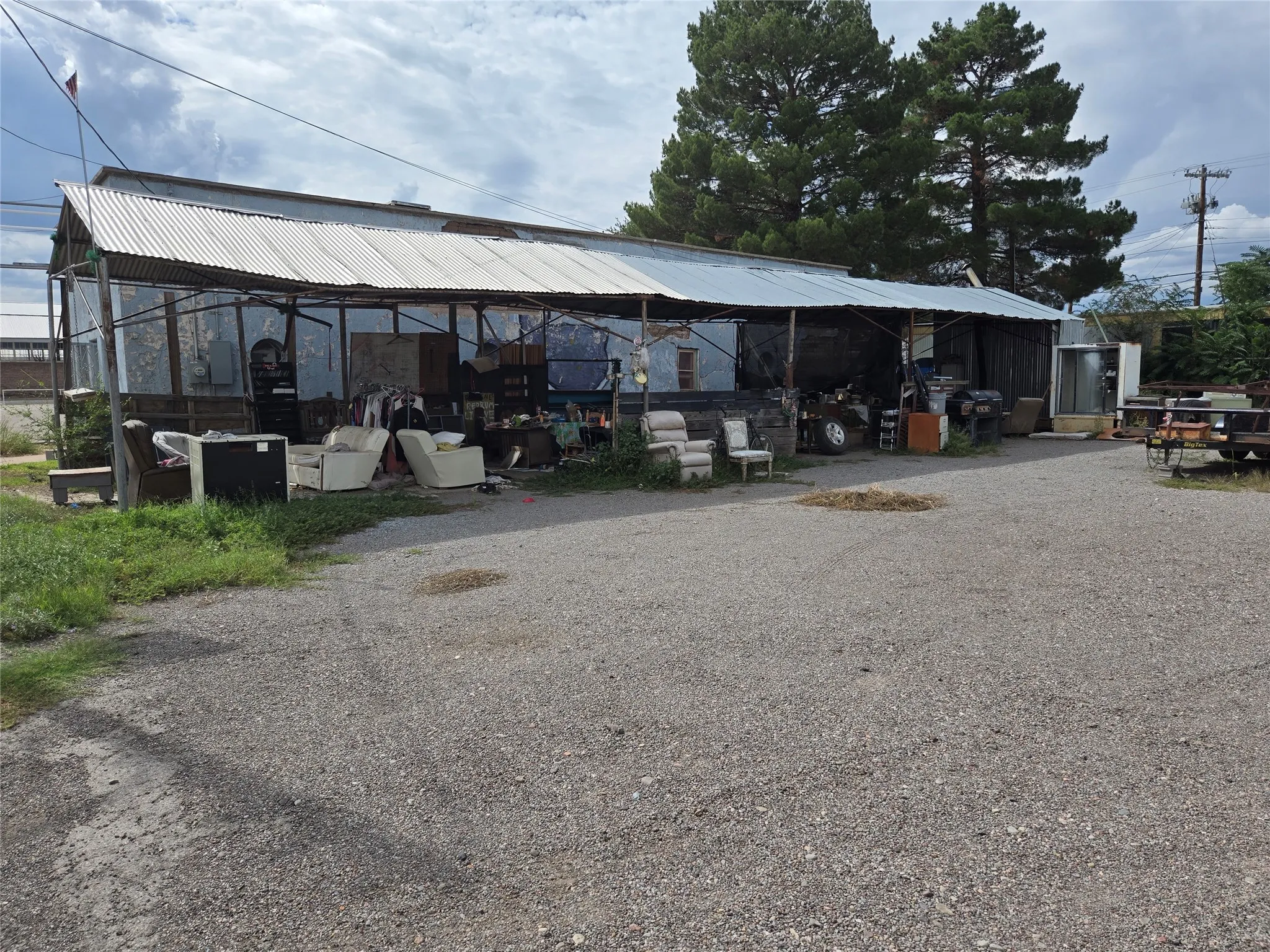Retail For Sale in Presidio County , 310 San Antonio Street, Marfa, Texas 79843, 0, 0, Garage spaces, 0 Sqft, built in 1920, Preowned, mls#21066398, Real Estate Agent in Marfa, Homes For Sale in Presidio county, Homes For Sale in Marfa, Realtor in Marfa Texas, Real Estate Brokerage Independent Realty Texas, Luminita Cordes Realtor