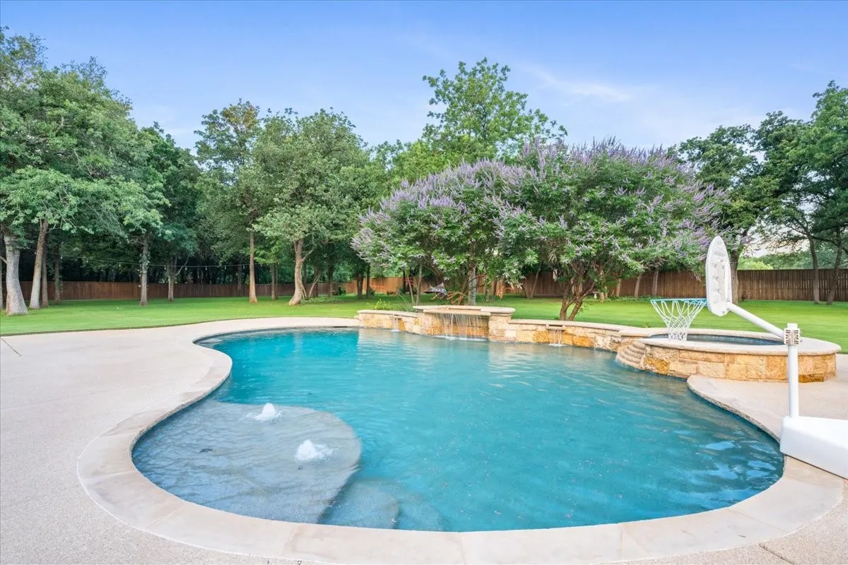 Single Family Residence For Sale in Erath County , 915 Timber Creek Drive, Stephenville, Texas 76401, 4 Bedroom, 5 Bathroom, 4 Garage spaces, 4,625 Sqft, built in 2015, Preowned, mls#21065118, Real Estate Agent in Stephenville, Homes For Sale in Erath county, Homes For Sale in Stephenville, Realtor in Stephenville Texas, Real Estate Brokerage Independent Realty Texas, Luminita Cordes Realtor