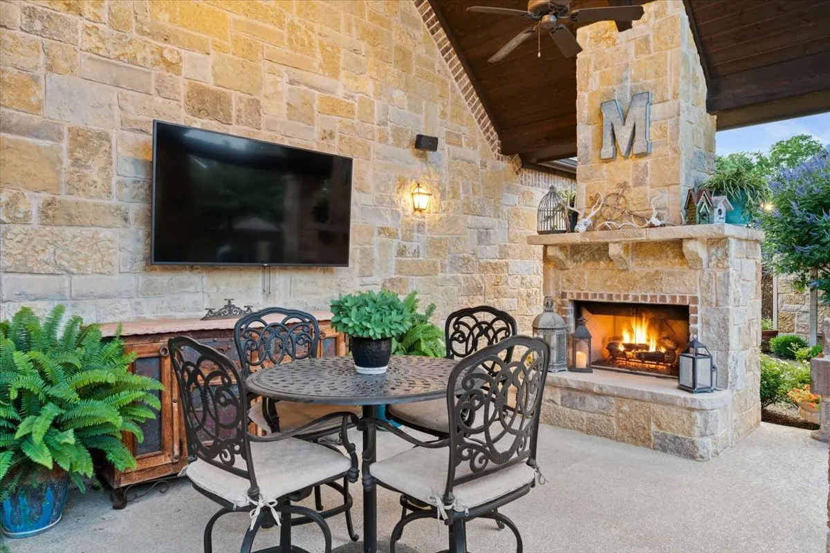 Outdoor kitchen and fireplace - propane-WB combo