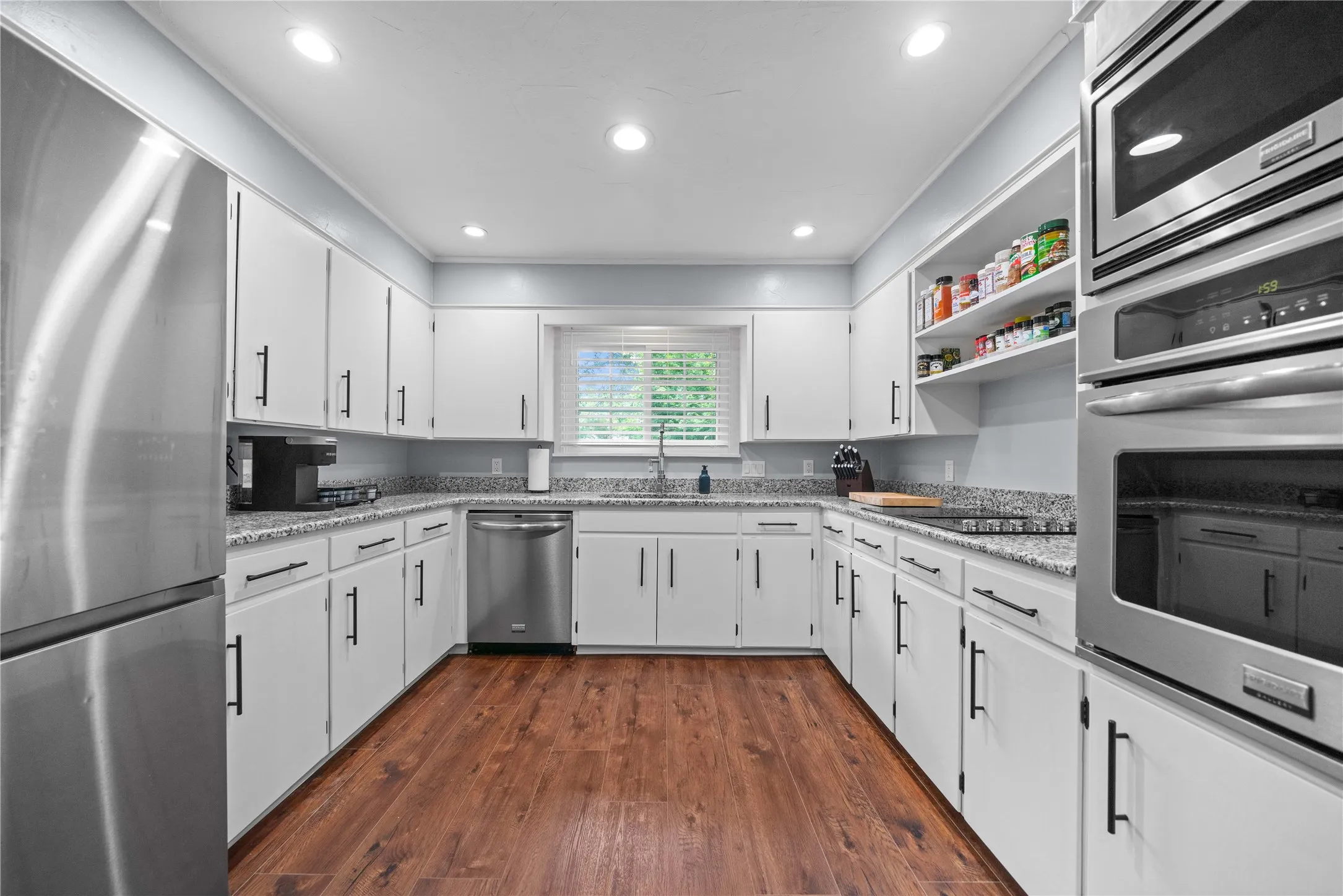 Single Family Residence For Sale in Smith County , 4107 Chester Drive, Tyler, Texas 75701, 4 Bedroom, 2 Bathroom, Garage spaces, 2,753 Sqft, built in 1969, Preowned, mls#21066961, Real Estate Agent in Tyler, Homes For Sale in Smith county, Homes For Sale in Tyler, Realtor in Tyler Texas, Real Estate Brokerage Independent Realty Texas, Luminita Cordes Realtor