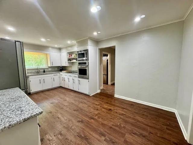Single Family Residence For Sale in Smith County , 4107 Chester Drive, Tyler, Texas 75701, 4 Bedroom, 2 Bathroom, Garage spaces, 2,753 Sqft, built in 1969, Preowned, mls#21066961, Real Estate Agent in Tyler, Homes For Sale in Smith county, Homes For Sale in Tyler, Realtor in Tyler Texas, Real Estate Brokerage Independent Realty Texas, Luminita Cordes Realtor