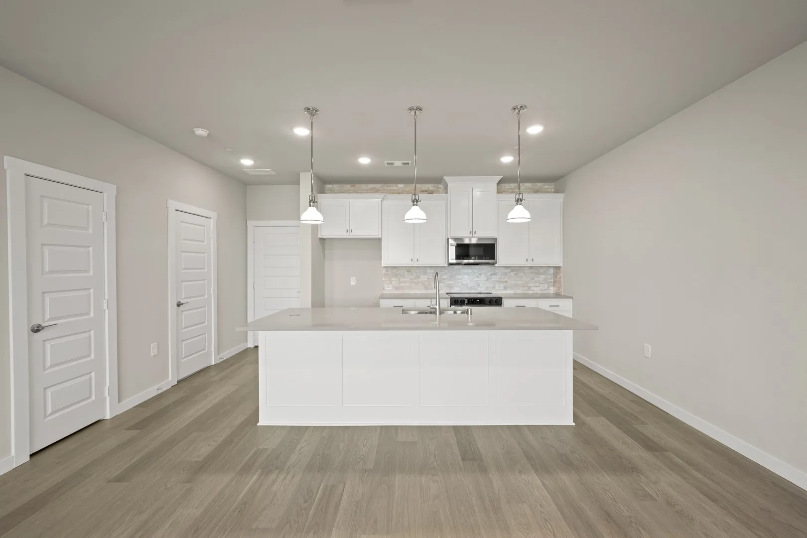 4606 White Buffalo_2220_Aspen- Kitchen-1