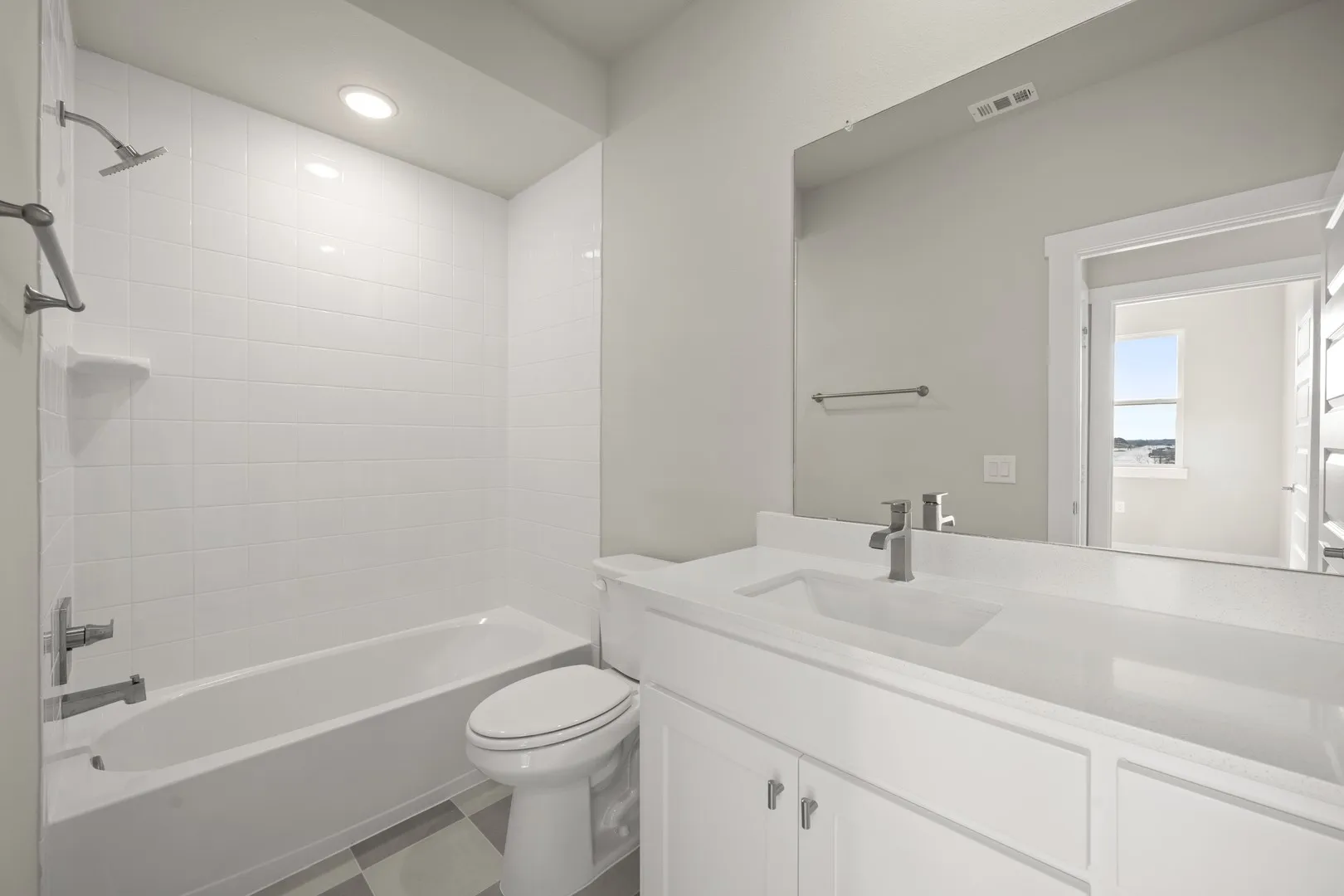 4606 White Buffalo_2220_Aspen- Bathroom-1