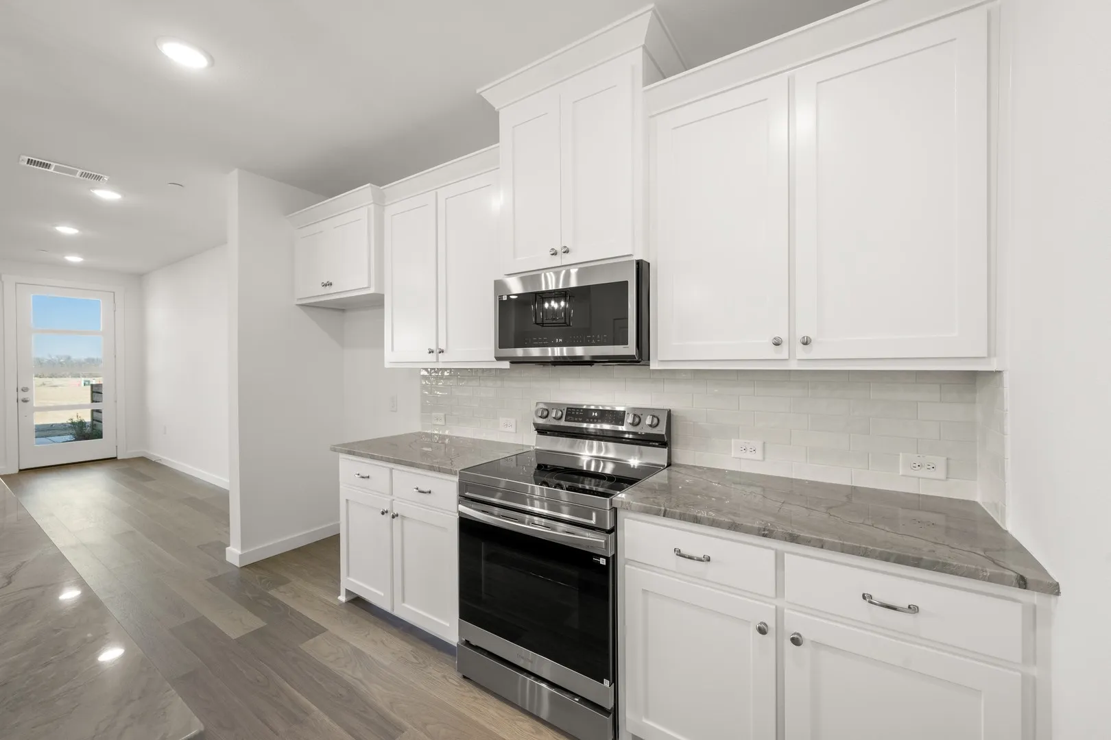 4610 White Buffalo_2221_Birch- Kitchen-3