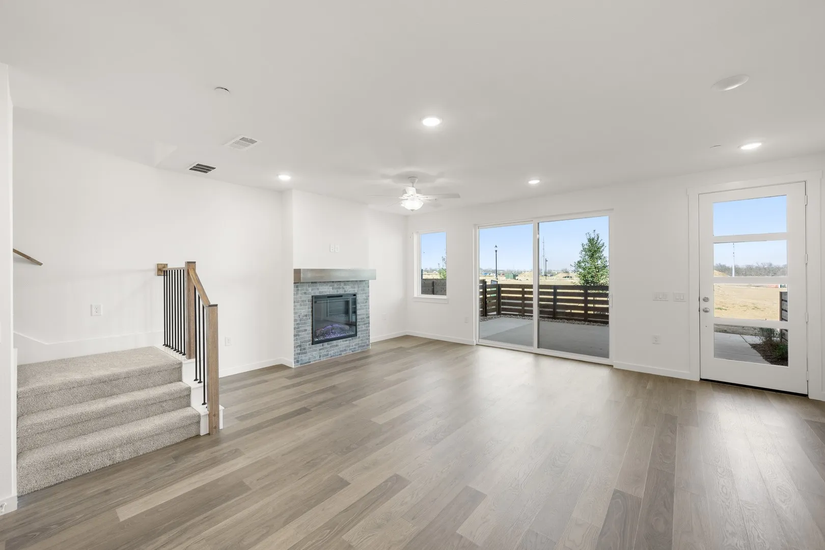 4610 White Buffalo_2221_Birch- Living Room-2