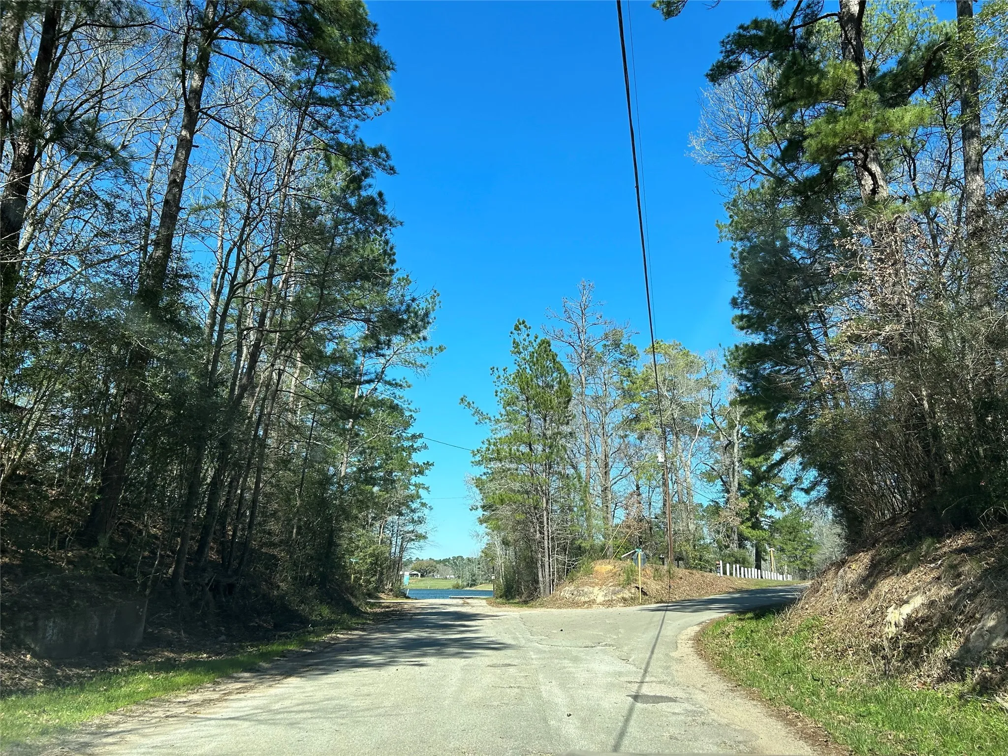 Royal Lake Rd - lake is to the right, boat ramp to teh left
