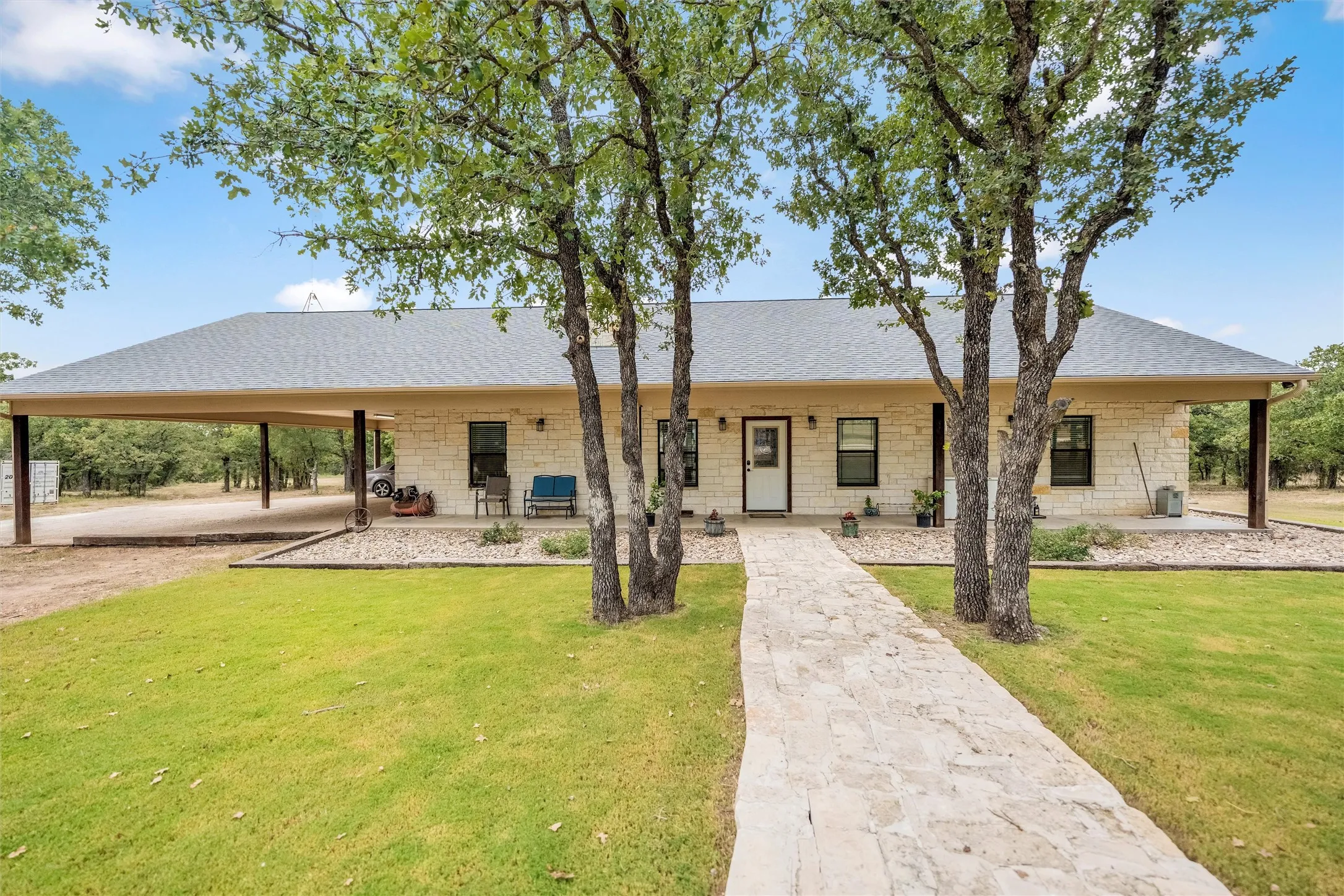 Farm For Sale in Erath County , 6000 County Road 351, Dublin, Texas 76446, 3 Bedroom, 2 Bathroom, Garage spaces, 1,910 Sqft, built in 2018, Unknown, mls#21066909, Real Estate Agent in Dublin, Homes For Sale in Erath county, Homes For Sale in Dublin, Realtor in Dublin Texas, Real Estate Brokerage Independent Realty Texas, Luminita Cordes Realtor