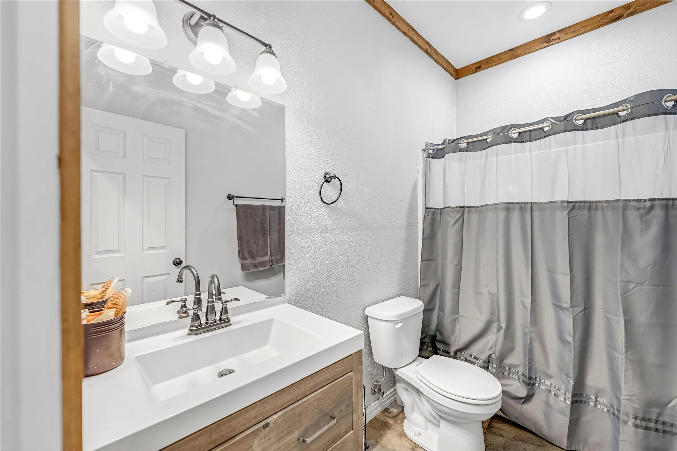 Farm For Sale in Erath County , 6000 County Road 351, Dublin, Texas 76446, 3 Bedroom, 2 Bathroom, Garage spaces, 1,910 Sqft, built in 2018, Unknown, mls#21066909, Real Estate Agent in Dublin, Homes For Sale in Erath county, Homes For Sale in Dublin, Realtor in Dublin Texas, Real Estate Brokerage Independent Realty Texas, Luminita Cordes Realtor