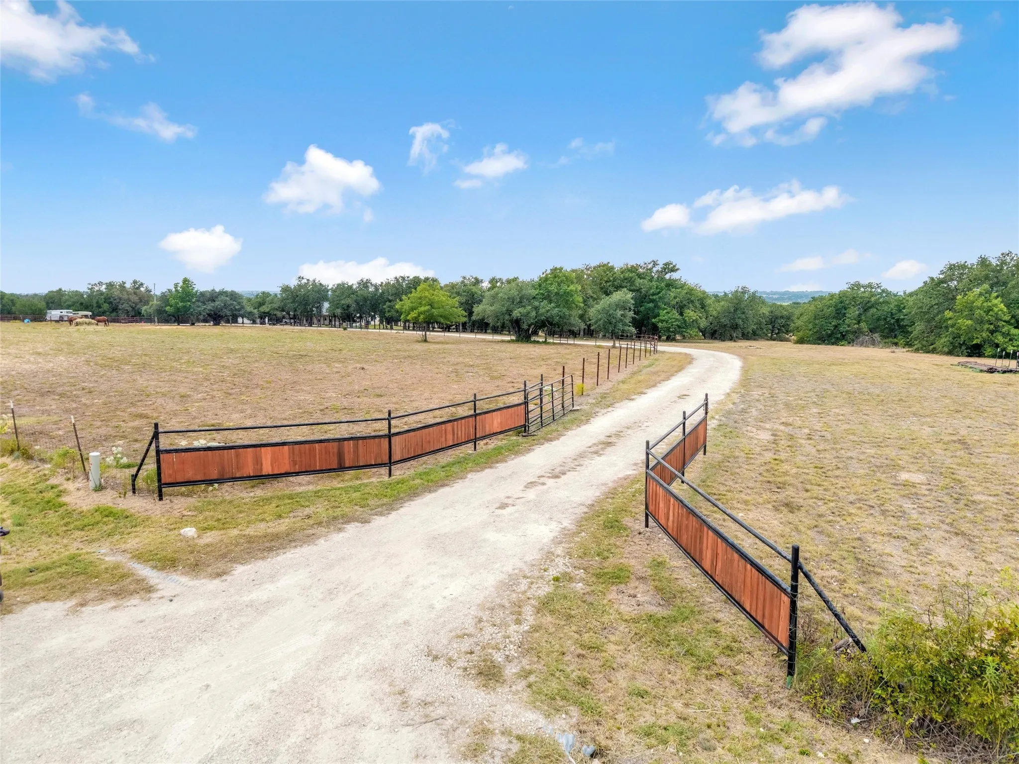 Farm For Sale in Erath County , 6000 County Road 351, Dublin, Texas 76446, 3 Bedroom, 2 Bathroom, Garage spaces, 1,910 Sqft, built in 2018, Unknown, mls#21066909, Real Estate Agent in Dublin, Homes For Sale in Erath county, Homes For Sale in Dublin, Realtor in Dublin Texas, Real Estate Brokerage Independent Realty Texas, Luminita Cordes Realtor