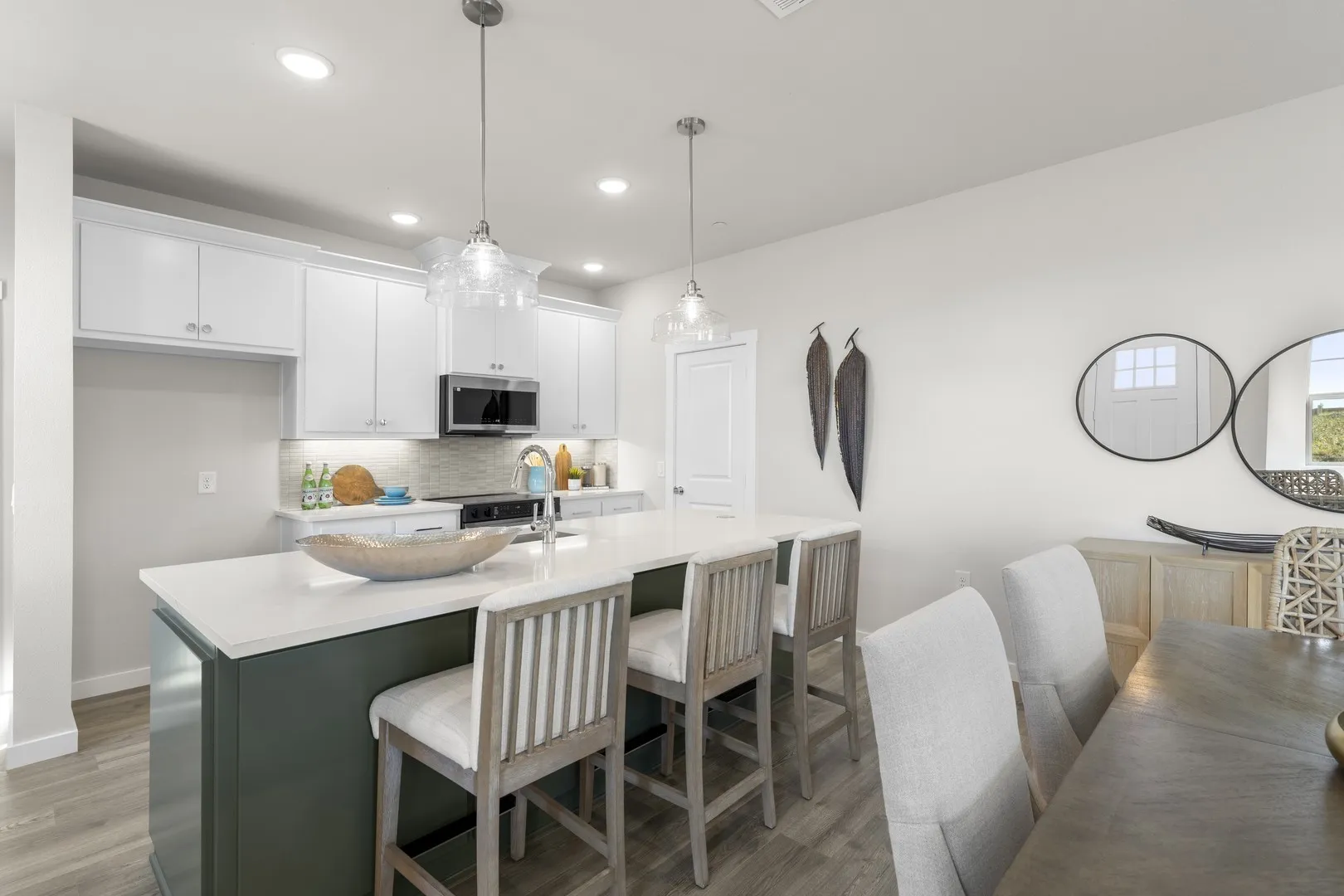 9007 Indianola_2542_Granite_Kitchen