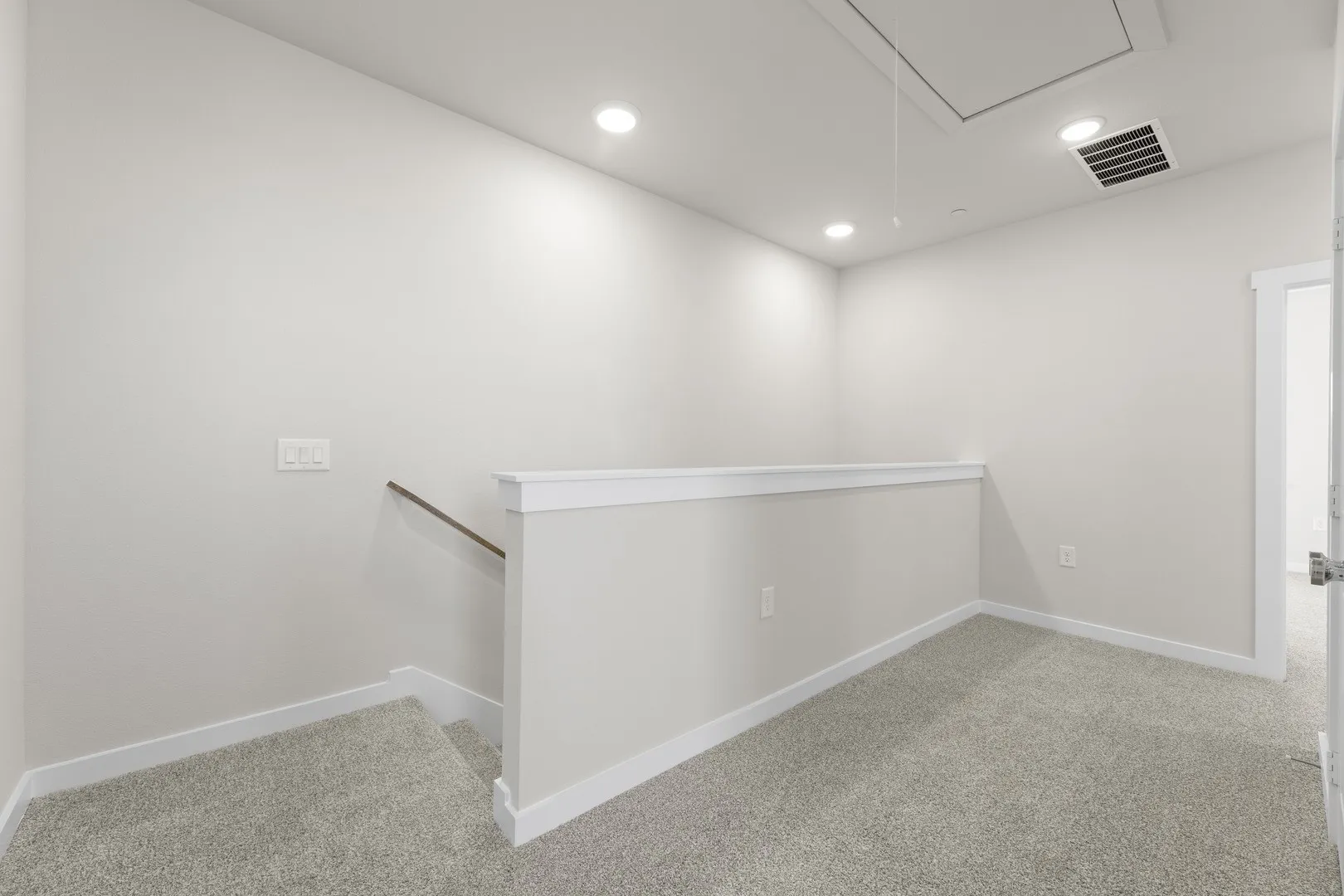 9007 Indianola_2542_Granite_Loft