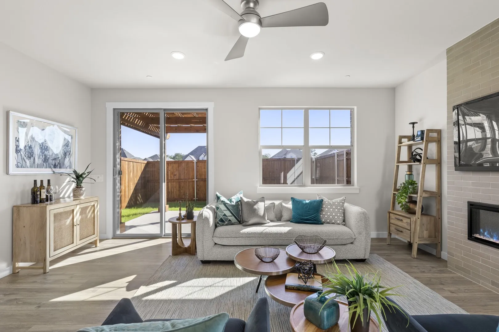 9007 Indianola_2542_Granite_Family