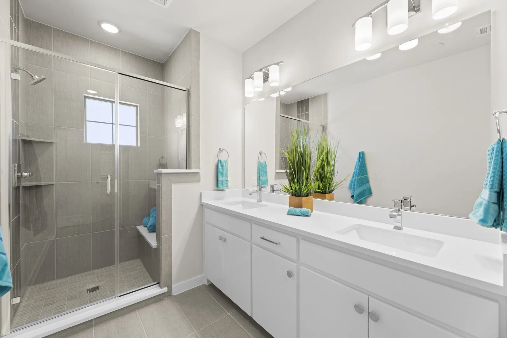 9007 Indianola_2542_Granite_Bath