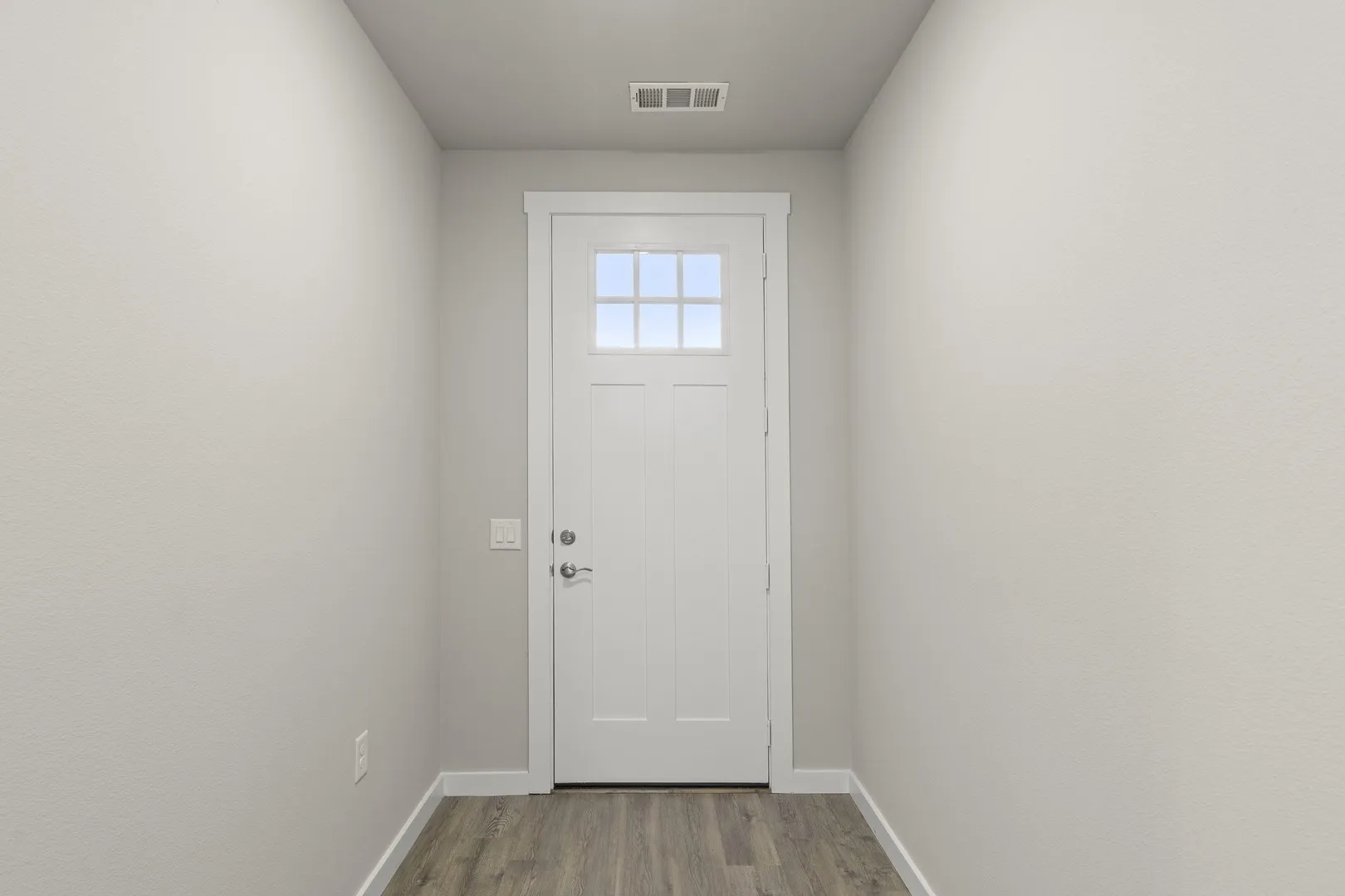 9019 Indianola_2541_Boulder_Entry