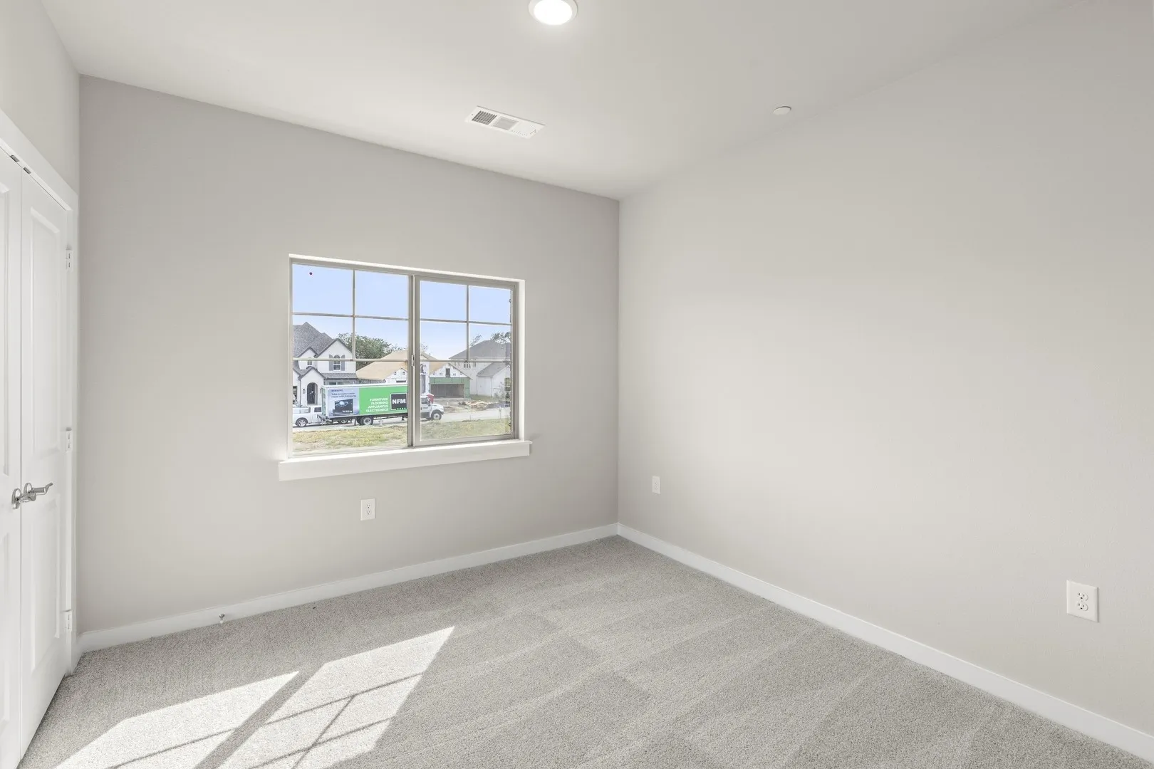 9019 Indianola_2541_Boulder_Bed 2