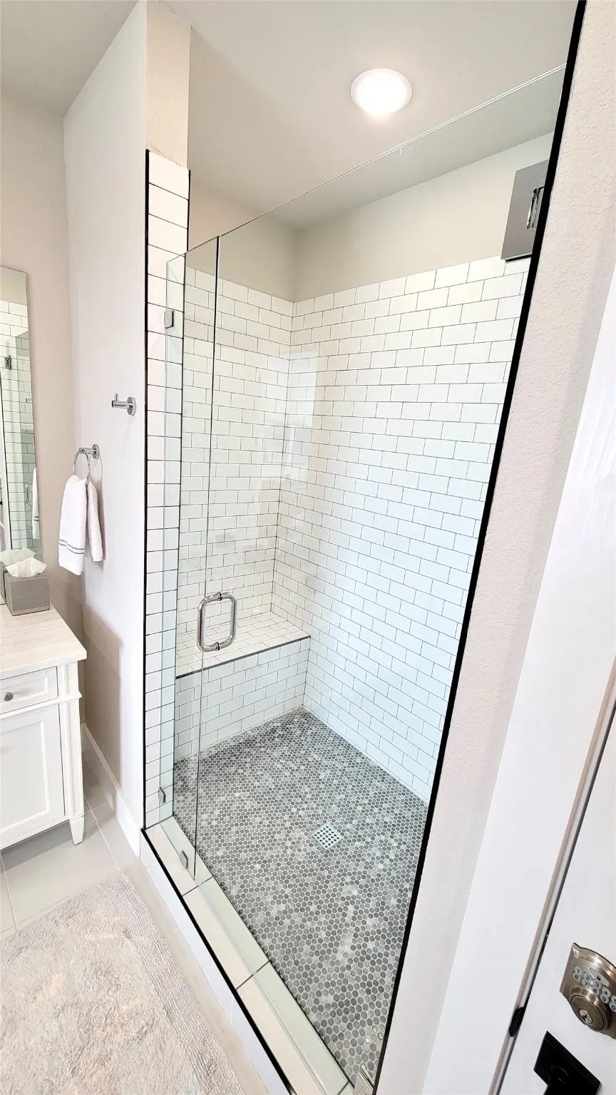 Condominium For Sale in Palo Pinto County , 3412 Scenic Point Road 305, Possum Kingdom Lake, Texas 76449, 2 Bedroom, 2 Bathroom, Garage spaces, 1,193 Sqft, built in 2019, mls#21067152, Real Estate Agent in Possum Kingdom Lake, Homes For Sale in Palo Pinto county, Homes For Sale in Possum Kingdom Lake, Realtor in Possum Kingdom Lake Texas, Real Estate Brokerage Independent Realty Texas, Luminita Cordes Realtor