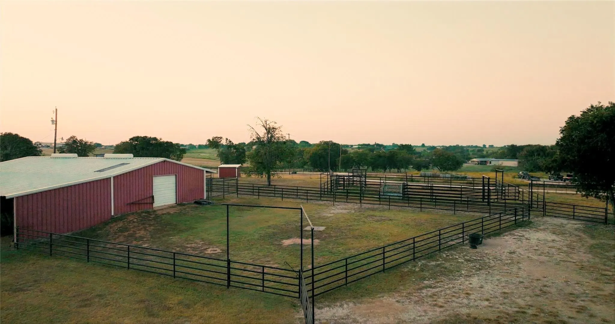 Farm For Sale in Johnson County , 398 J O Junge Road, Cleburne, Texas 76033, 4 Bedroom, 4 Bathroom, 2 Garage spaces, 2,690 Sqft, built in 1998, Preowned, mls#21063508, Real Estate Agent in Cleburne, Homes For Sale in Johnson county, Homes For Sale in Cleburne, Realtor in Cleburne Texas, Real Estate Brokerage Independent Realty Texas, Luminita Cordes Realtor