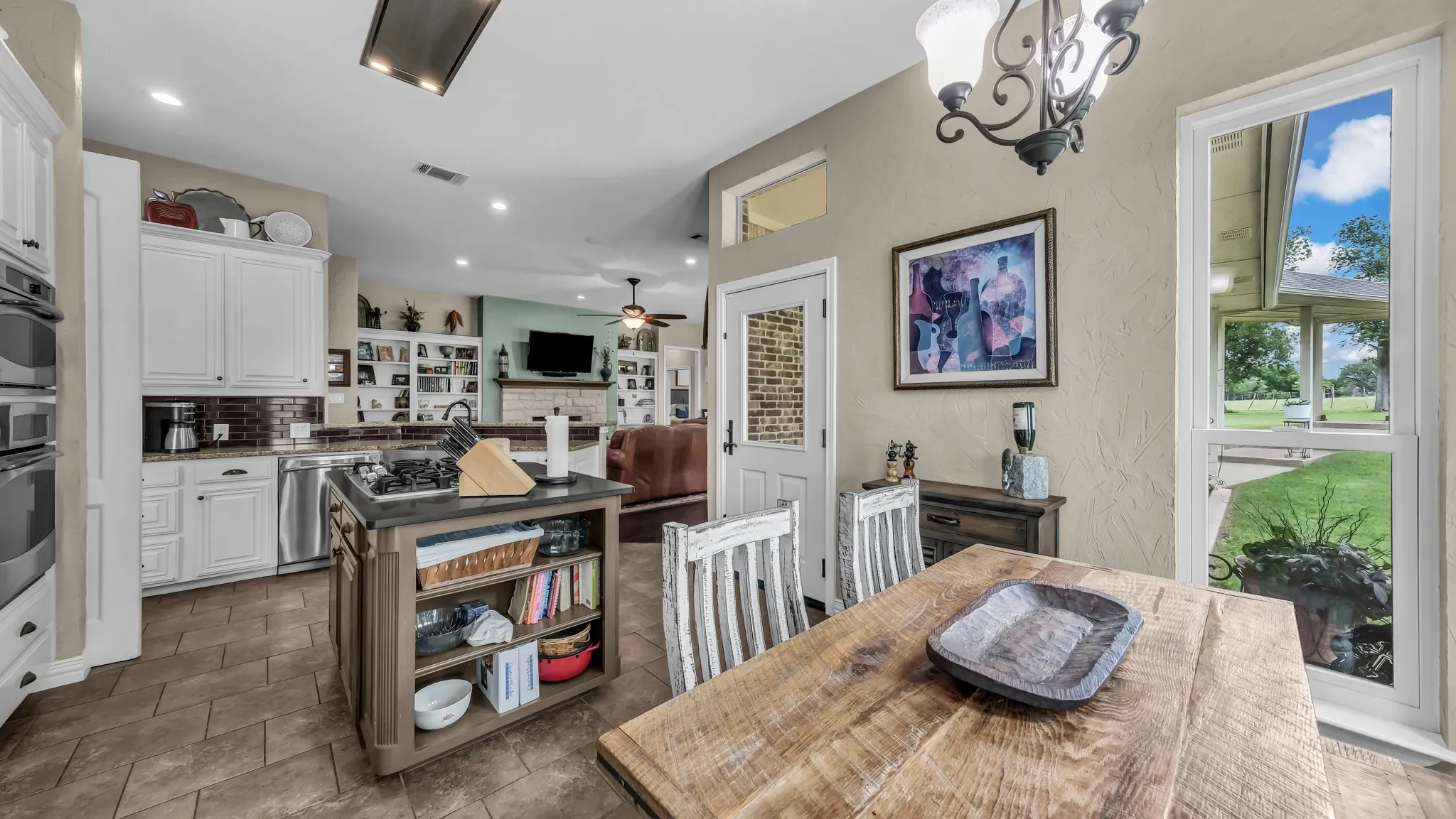Farm For Sale in Johnson County , 398 J O Junge Road, Cleburne, Texas 76033, 4 Bedroom, 4 Bathroom, 2 Garage spaces, 2,690 Sqft, built in 1998, Preowned, mls#21063508, Real Estate Agent in Cleburne, Homes For Sale in Johnson county, Homes For Sale in Cleburne, Realtor in Cleburne Texas, Real Estate Brokerage Independent Realty Texas, Luminita Cordes Realtor