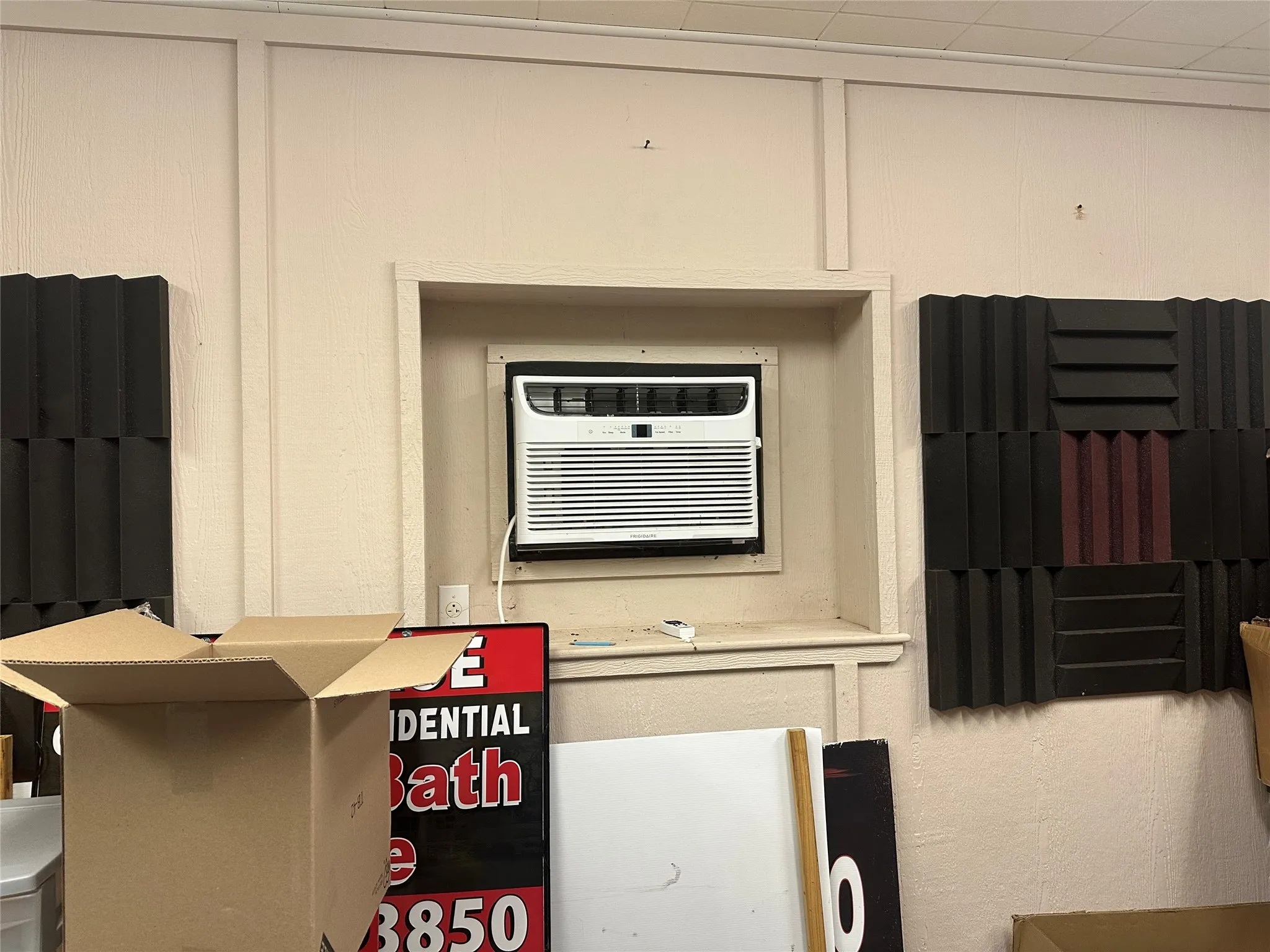Warehouse For Rent in Johnson County , 6415 Conveyor Drive, Cleburne, Texas 76031, 0, 0, Garage spaces, 0 Sqft, built in 1900, Preowned, mls#21067618, Real Estate Agent in Cleburne, Homes For Rent in Johnson county, Homes For Rent in Cleburne, Realtor in Cleburne Texas, Real Estate Brokerage Independent Realty Texas, Luminita Cordes Realtor