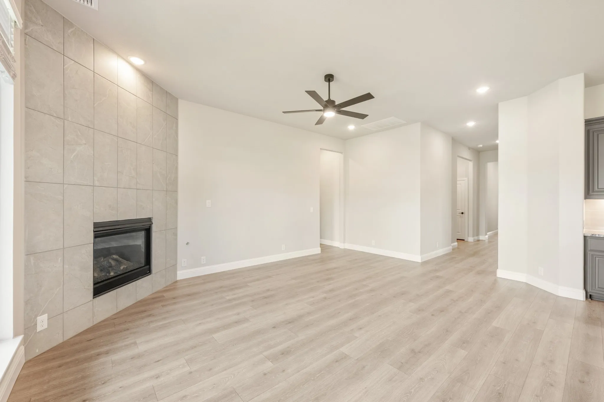 Single Family Residence For Sale in Parker County , 130 Kingfisher Lane, Aledo, Texas 76008, 3 Bedroom, 2 Bathroom, 2 Garage spaces, 2,098 Sqft, built in 2026, New Construction - Complete, mls#21058886, Real Estate Agent in Aledo, Homes For Sale in Parker county, Homes For Sale in Aledo, Realtor in Aledo Texas, Real Estate Brokerage Independent Realty Texas, Luminita Cordes Realtor