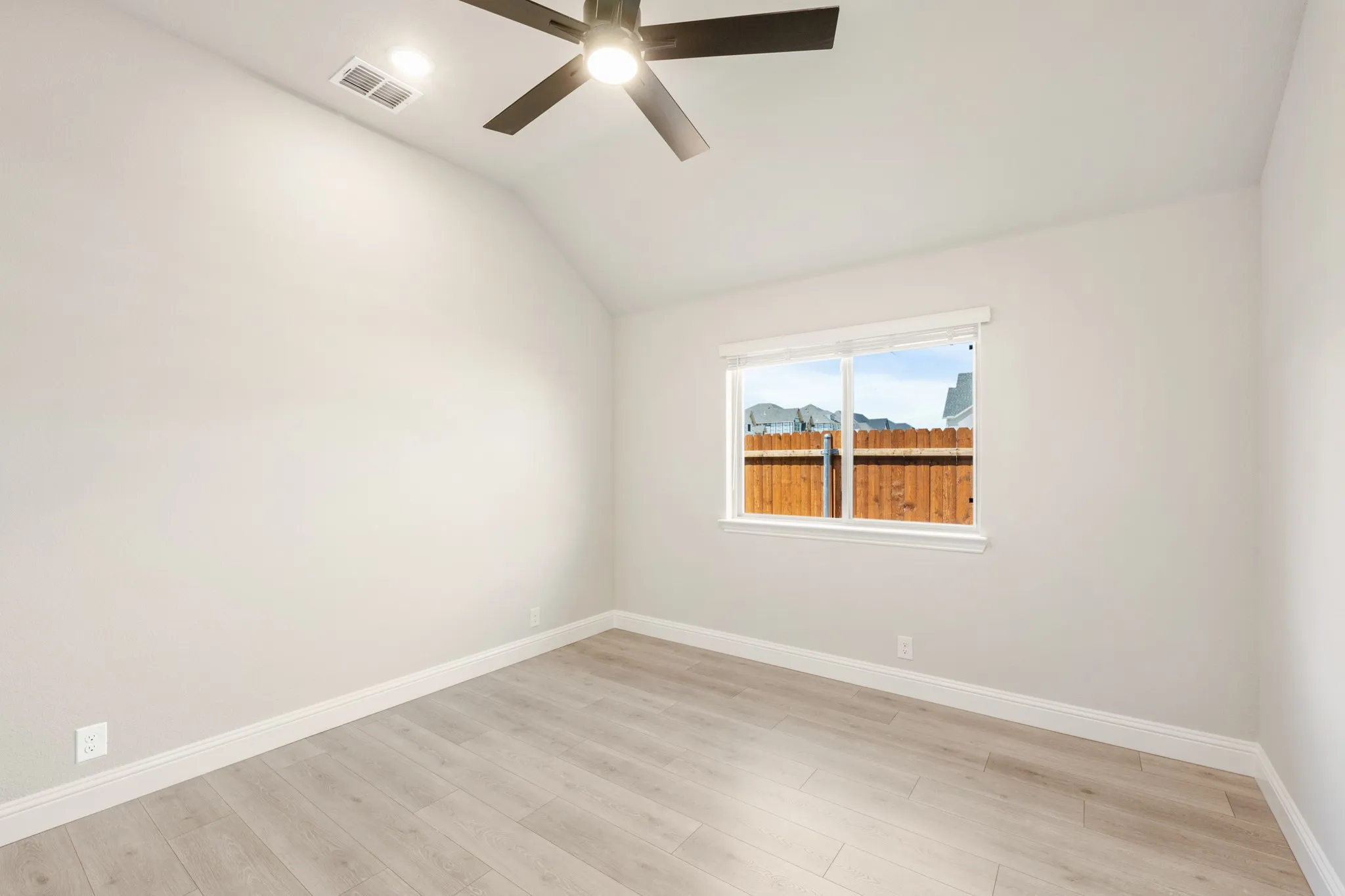 Single Family Residence For Sale in Parker County , 130 Kingfisher Lane, Aledo, Texas 76008, 3 Bedroom, 2 Bathroom, 2 Garage spaces, 2,098 Sqft, built in 2026, New Construction - Complete, mls#21058886, Real Estate Agent in Aledo, Homes For Sale in Parker county, Homes For Sale in Aledo, Realtor in Aledo Texas, Real Estate Brokerage Independent Realty Texas, Luminita Cordes Realtor