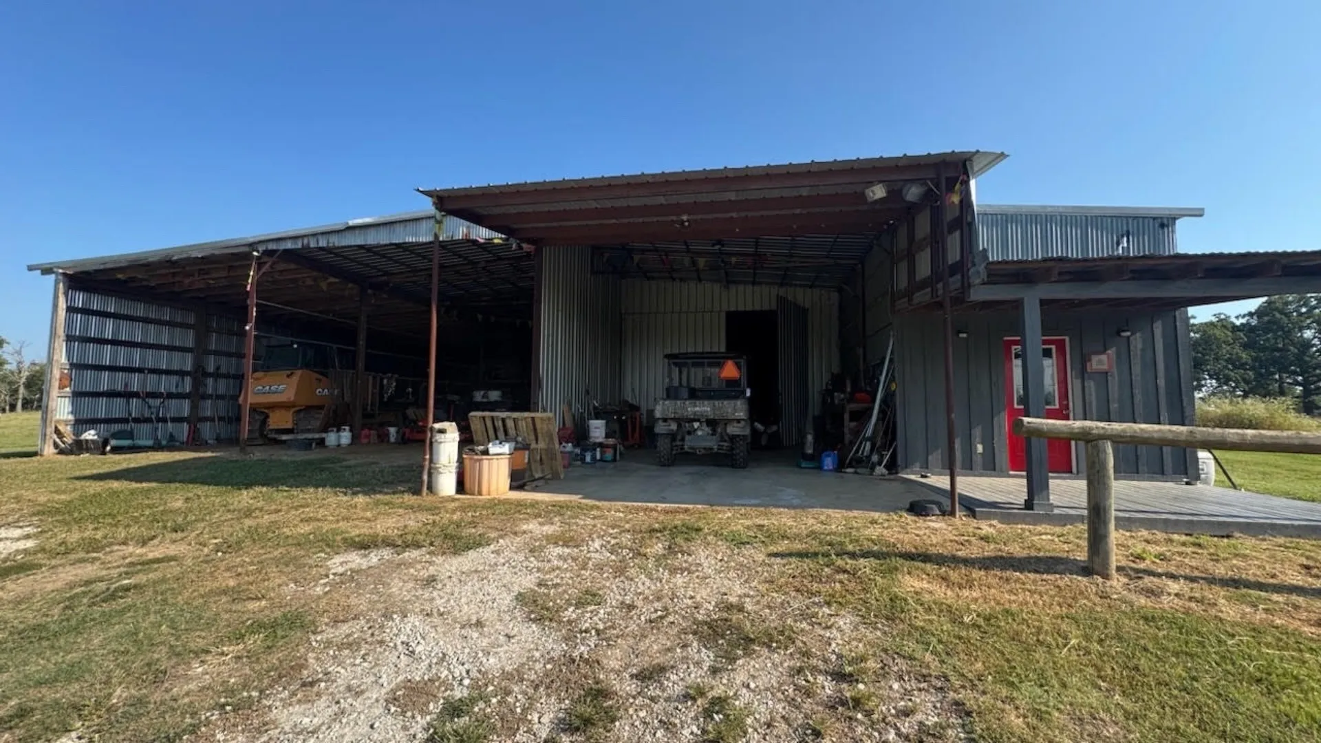 Farm For Sale in Franklin (TX) County , 768 County Road 2220, Talco, Texas 75487, 4 Bedroom, 3 Bathroom, 2 Garage spaces, 2,280 Sqft, built in 2012, mls#21068244, Real Estate Agent in Talco, Homes For Sale in Franklin (TX) county, Homes For Sale in Talco, Realtor in Talco Texas, Real Estate Brokerage Independent Realty Texas, Luminita Cordes Realtor