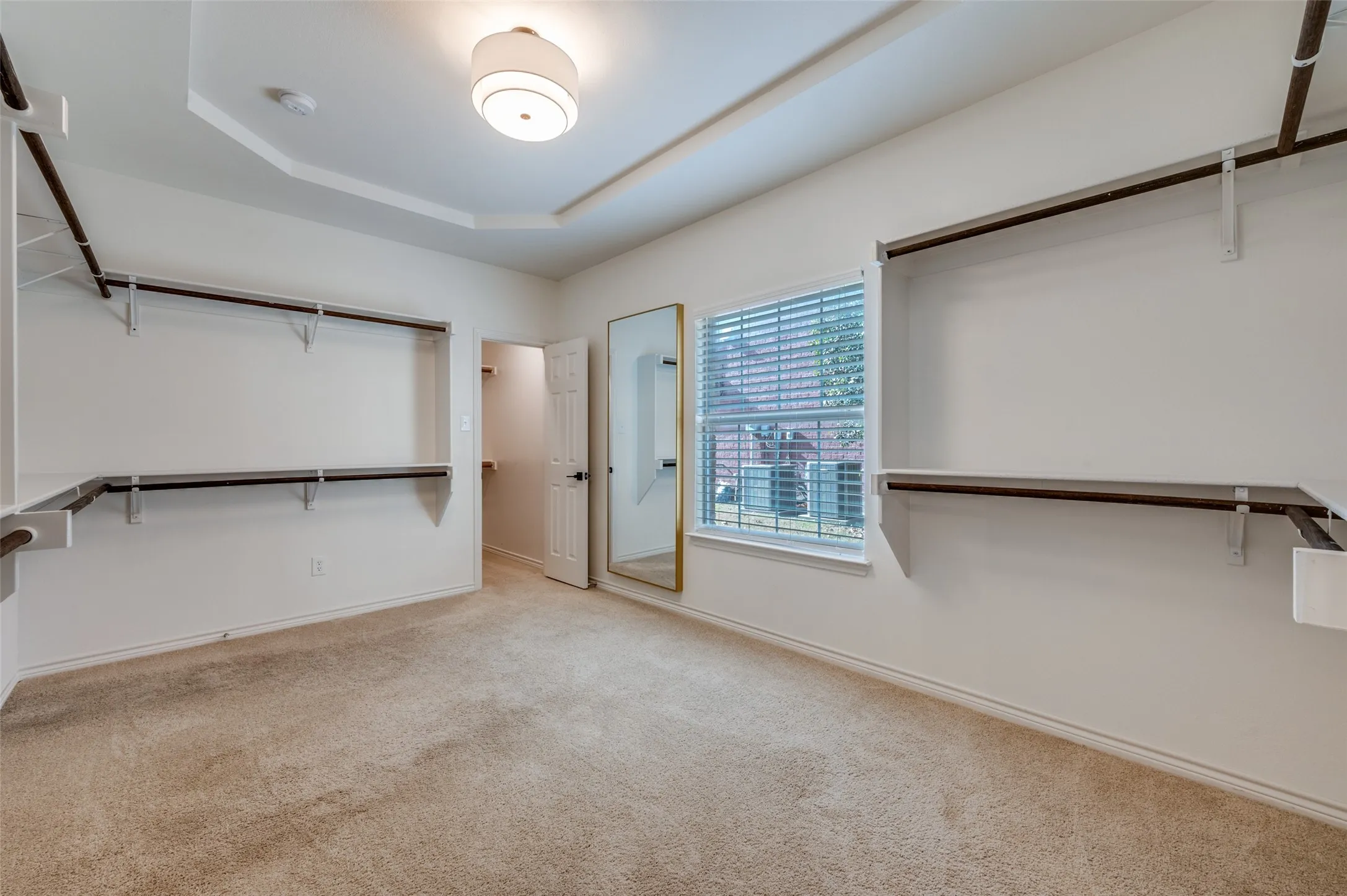 Downstairs Master Bedroom Huge Walk In Closet
