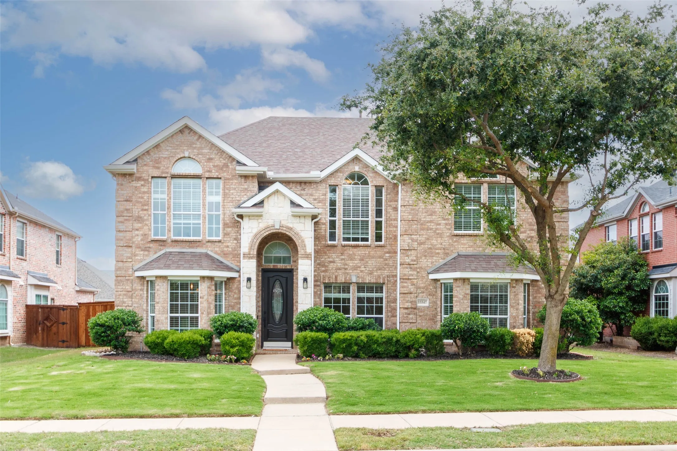 Single Family Residence For Sale in Collin County , 13347 Lincolnshire Lane, Frisco, Texas 75035, 4 Bedroom, 4 Bathroom, 2 Garage spaces, 3,716 Sqft, built in 2006, Price $744,390, mls#21068370, Real Estate Agent in Frisco, Homes For Sale in Collin county, Homes For Sale in Frisco, Realtor in Frisco Texas, Real Estate Brokerage Independent Realty Texas, Luminita Cordes Realtor