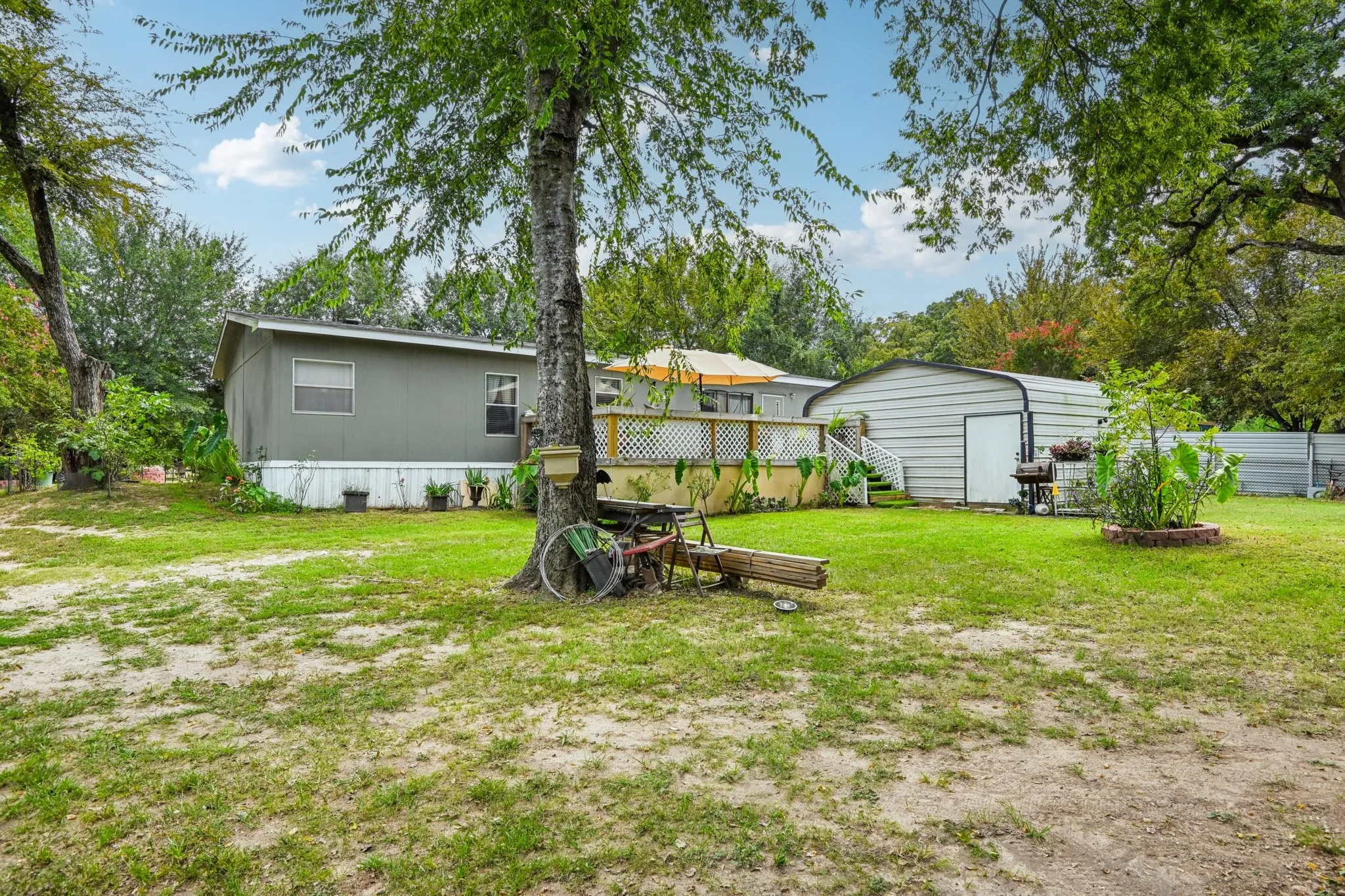 Mobile Home For Sale in Kaufman County , 29275 Fm 429, Terrell, Texas 75161, 3 Bedroom, 2 Bathroom, 2 Garage spaces, 1,568 Sqft, built in 1998, mls#21068337, Real Estate Agent in Terrell, Homes For Sale in Kaufman county, Homes For Sale in Terrell, Realtor in Terrell Texas, Real Estate Brokerage Independent Realty Texas, Luminita Cordes Realtor