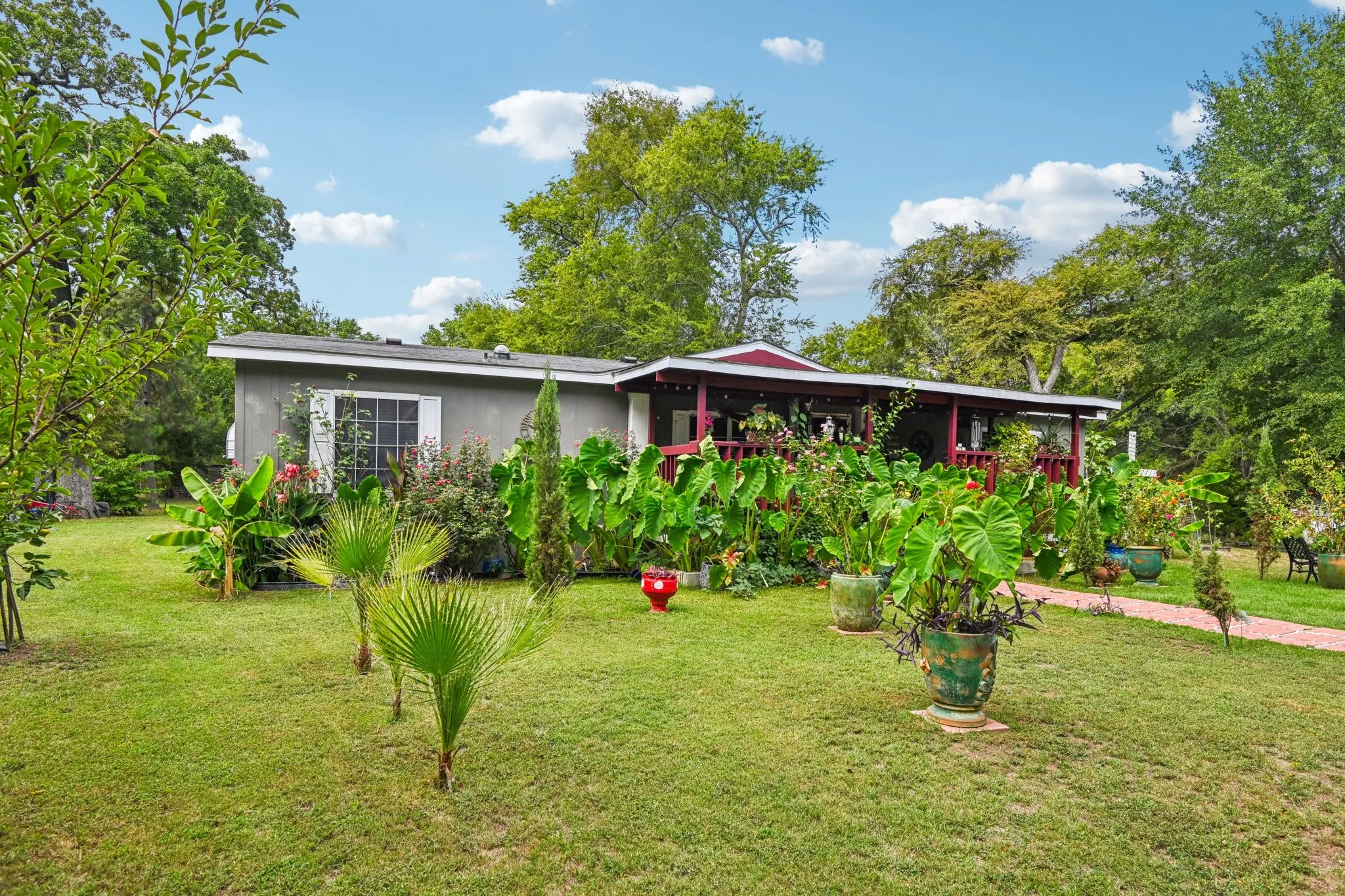 Mobile Home For Sale in Kaufman County , 29275 Fm 429, Terrell, Texas 75161, 3 Bedroom, 2 Bathroom, 2 Garage spaces, 1,568 Sqft, built in 1998, mls#21068337, Real Estate Agent in Terrell, Homes For Sale in Kaufman county, Homes For Sale in Terrell, Realtor in Terrell Texas, Real Estate Brokerage Independent Realty Texas, Luminita Cordes Realtor