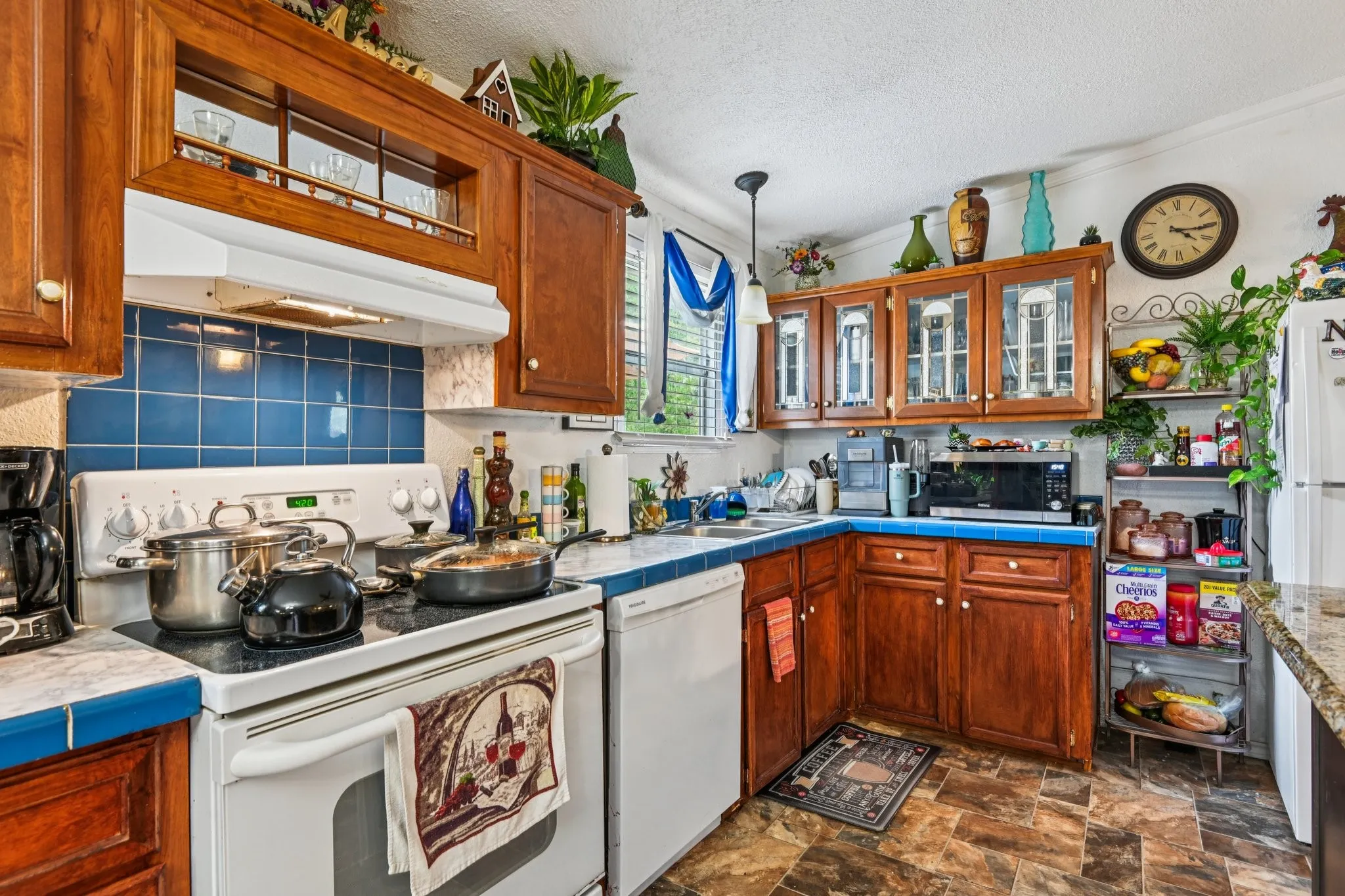 Mobile Home For Sale in Kaufman County , 29275 Fm 429, Terrell, Texas 75161, 3 Bedroom, 2 Bathroom, 2 Garage spaces, 1,568 Sqft, built in 1998, mls#21068337, Real Estate Agent in Terrell, Homes For Sale in Kaufman county, Homes For Sale in Terrell, Realtor in Terrell Texas, Real Estate Brokerage Independent Realty Texas, Luminita Cordes Realtor