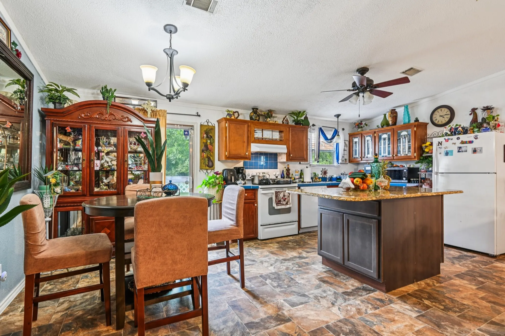 Mobile Home For Sale in Kaufman County , 29275 Fm 429, Terrell, Texas 75161, 3 Bedroom, 2 Bathroom, 2 Garage spaces, 1,568 Sqft, built in 1998, mls#21068337, Real Estate Agent in Terrell, Homes For Sale in Kaufman county, Homes For Sale in Terrell, Realtor in Terrell Texas, Real Estate Brokerage Independent Realty Texas, Luminita Cordes Realtor