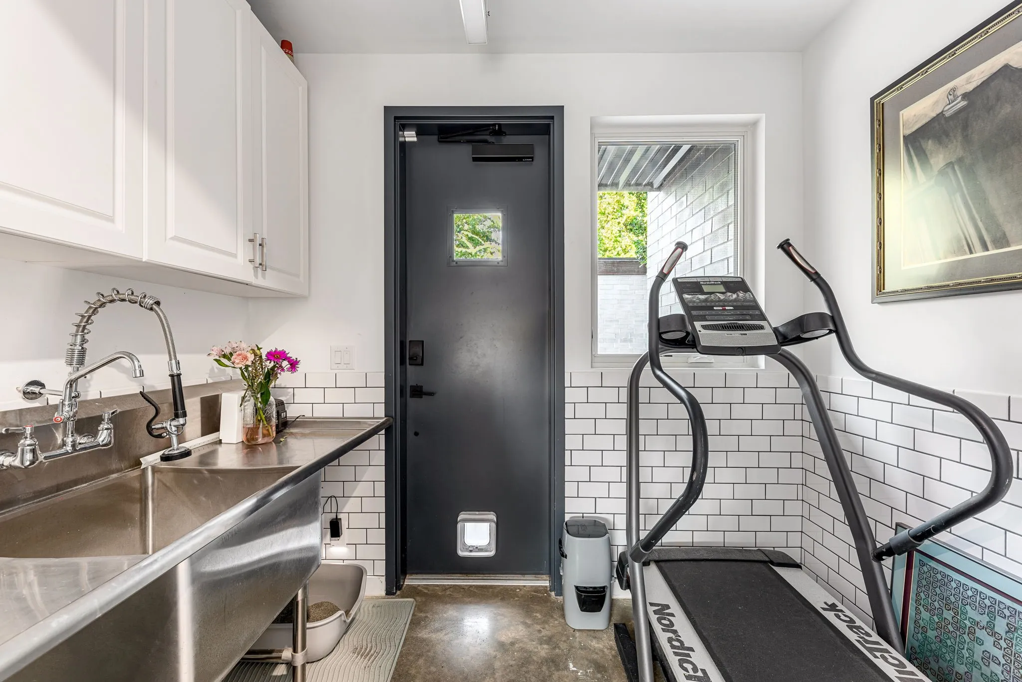 Single Family Residence For Sale in Dallas County , 4798 Iberia Avenue, Dallas, Texas 75207, 6 Bedroom, 7 Bathroom, 2 Garage spaces, 5,486 Sqft, built in 2021, Preowned, mls#21056779, Real Estate Agent in Dallas, Homes For Sale in Dallas county, Homes For Sale in Dallas, Realtor in Dallas Texas, Real Estate Brokerage Independent Realty Texas, Luminita Cordes Realtor
