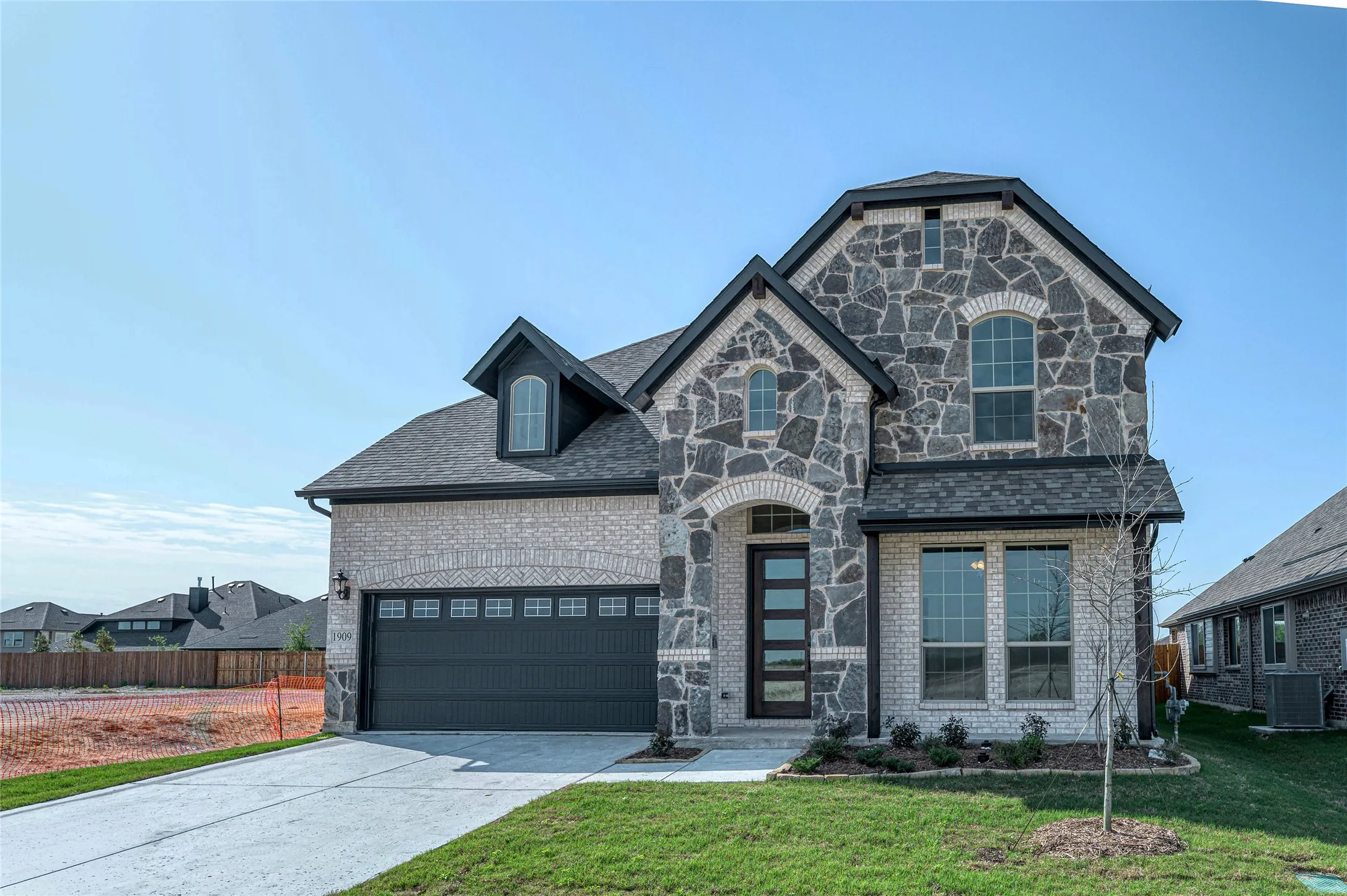 Single Family Residence For Sale in Collin County , 1909 Amber Gate Drive, Anna, Texas 75409, 4 Bedroom, 4 Bathroom, 2 Garage spaces, 3,481 Sqft, built in 2026, New Construction - Incomplete, mls#21068673, Real Estate Agent in Anna, Homes For Sale in Collin county, Homes For Sale in Anna, Realtor in Anna Texas, Real Estate Brokerage Independent Realty Texas, Luminita Cordes Realtor