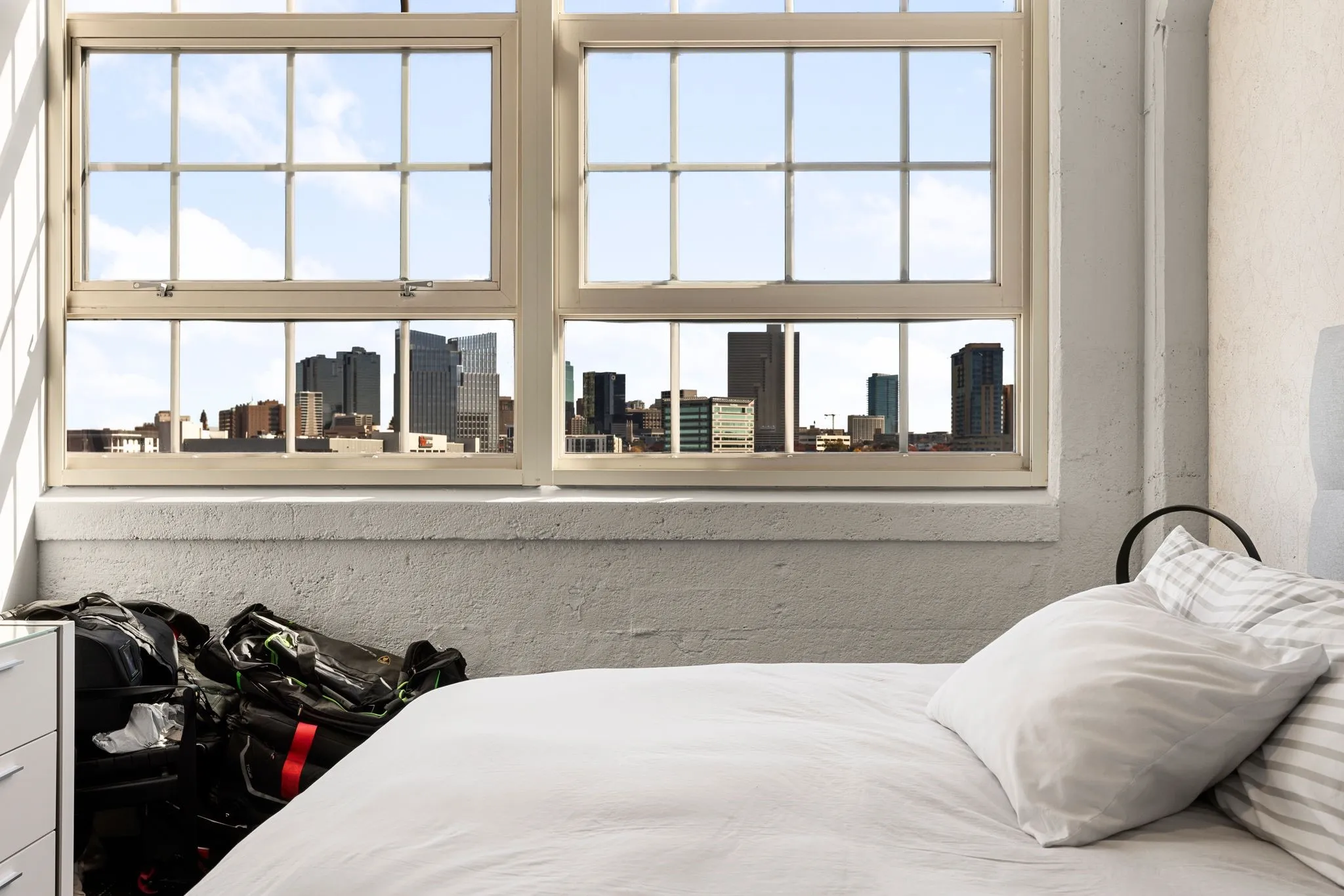Bedroom with a skyline view
