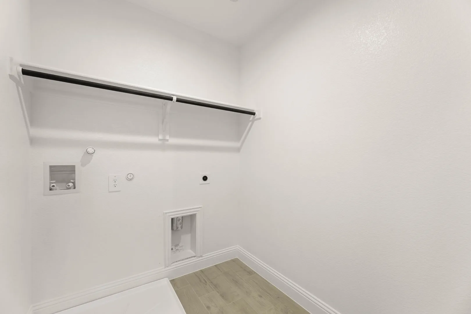 672 Sandiford-Utility-1