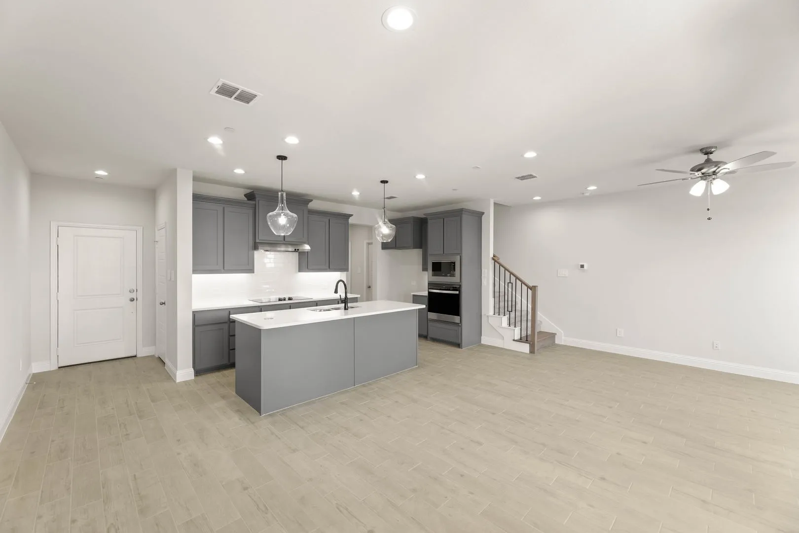 672 Sandiford-Dining-2