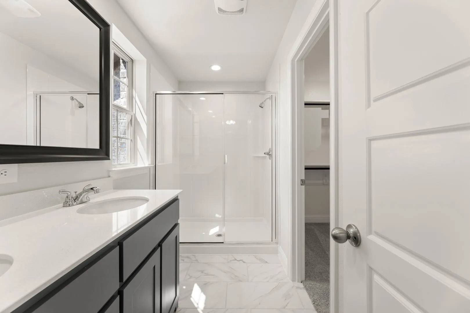 672 Sandiford-Primary Suite-3