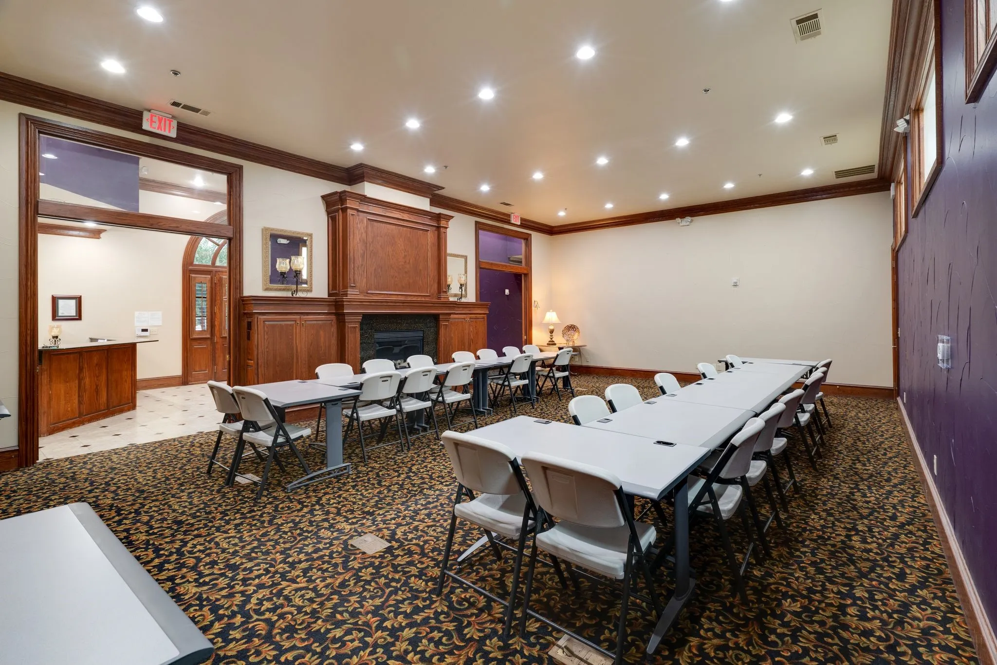 Flex Room Adjoining Lobby.