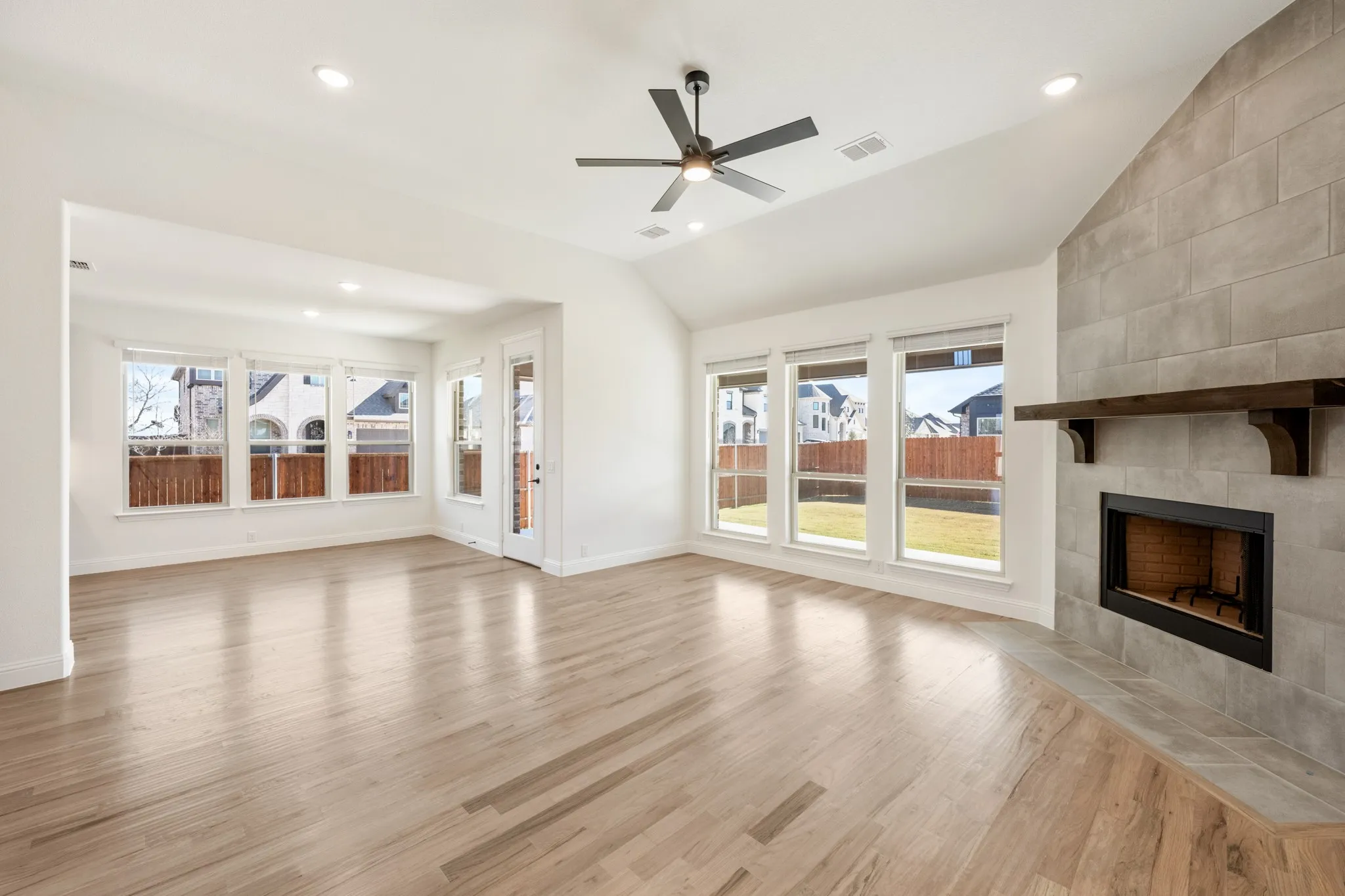 Single Family Residence For Sale in Denton County , 1001 Sedona Trail, Justin, Texas 76247, 4 Bedroom, 4 Bathroom, 2 Garage spaces, 3,430 Sqft, built in 2025, New Construction - Complete, mls#21059025, Real Estate Agent in Justin, Homes For Sale in Denton county, Homes For Sale in Justin, Realtor in Justin Texas, Real Estate Brokerage Independent Realty Texas, Luminita Cordes Realtor