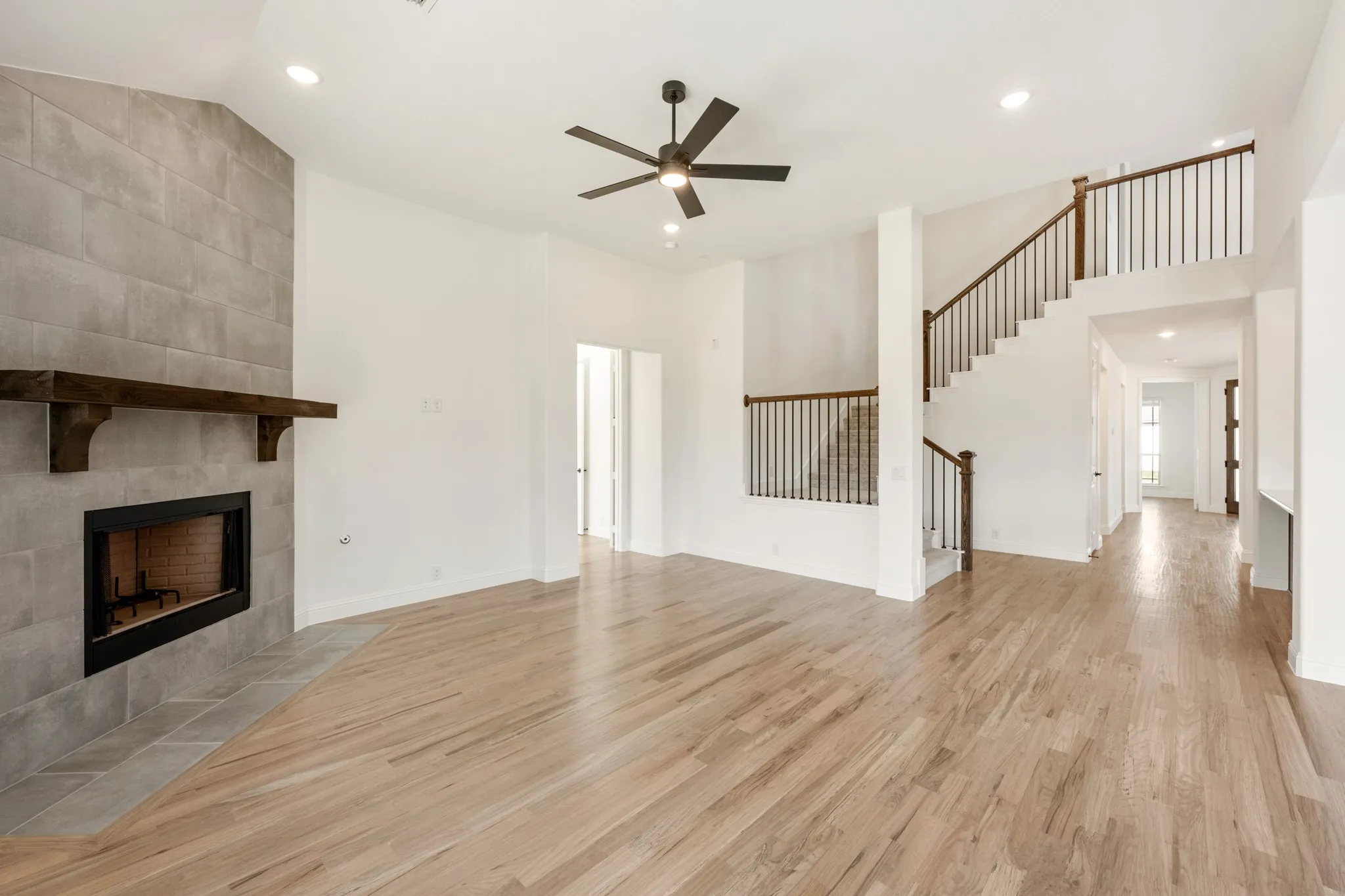 Single Family Residence For Sale in Denton County , 1001 Sedona Trail, Justin, Texas 76247, 4 Bedroom, 4 Bathroom, 2 Garage spaces, 3,430 Sqft, built in 2025, New Construction - Complete, mls#21059025, Real Estate Agent in Justin, Homes For Sale in Denton county, Homes For Sale in Justin, Realtor in Justin Texas, Real Estate Brokerage Independent Realty Texas, Luminita Cordes Realtor