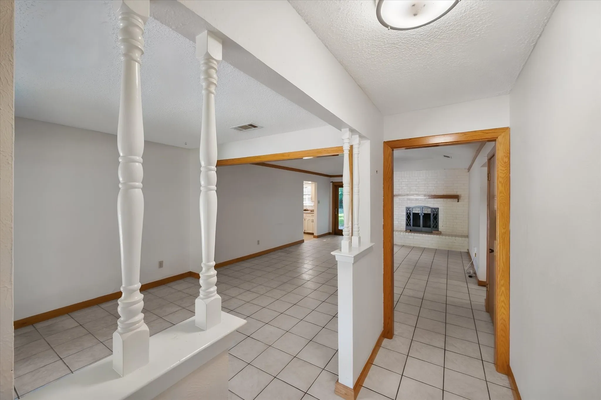 Single Family Residence For Sale in Tarrant County , 3724 Billie Faye Drive, North Richland Hills, Texas 76180, 3 Bedroom, 2 Bathroom, 2 Garage spaces, 1,432 Sqft, built in 1974, mls#21068313, Real Estate Agent in North Richland Hills, Homes For Sale in Tarrant county, Homes For Sale in North Richland Hills, Realtor in North Richland Hills Texas, Real Estate Brokerage Independent Realty Texas, Luminita Cordes Realtor