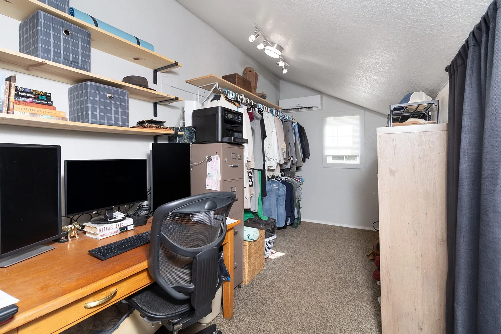 Single Family Residence For Sale in San Saba County , 402 N Live Oak Street, Richland Springs, Texas 76871, 2 Bedroom, 2 Bathroom, Garage spaces, 1,460 Sqft, built in 1920, mls#21068039, Real Estate Agent in Richland Springs, Homes For Sale in San Saba county, Homes For Sale in Richland Springs, Realtor in Richland Springs Texas, Real Estate Brokerage Independent Realty Texas, Luminita Cordes Realtor