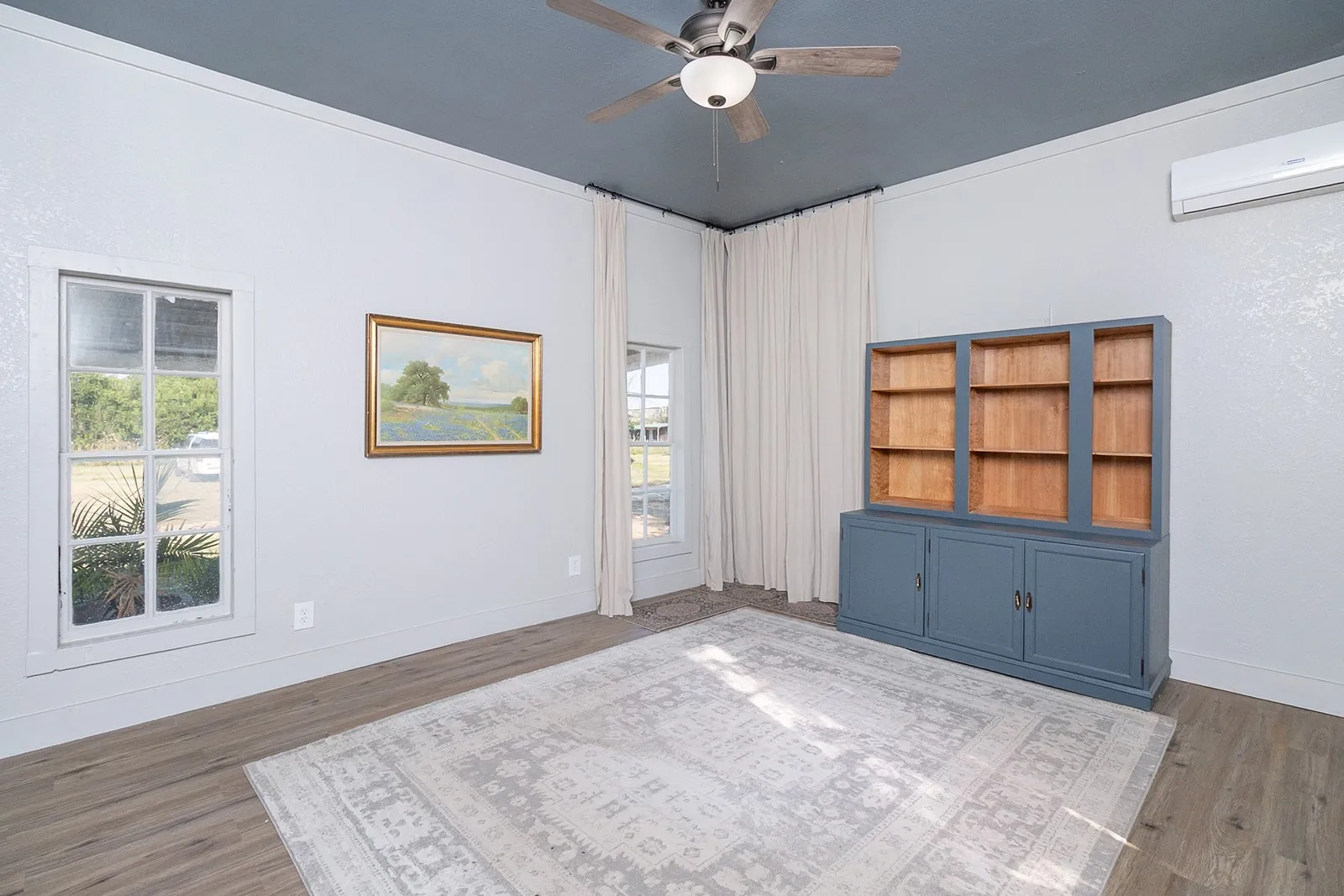 Single Family Residence For Sale in San Saba County , 402 N Live Oak Street, Richland Springs, Texas 76871, 2 Bedroom, 2 Bathroom, Garage spaces, 1,460 Sqft, built in 1920, mls#21068039, Real Estate Agent in Richland Springs, Homes For Sale in San Saba county, Homes For Sale in Richland Springs, Realtor in Richland Springs Texas, Real Estate Brokerage Independent Realty Texas, Luminita Cordes Realtor