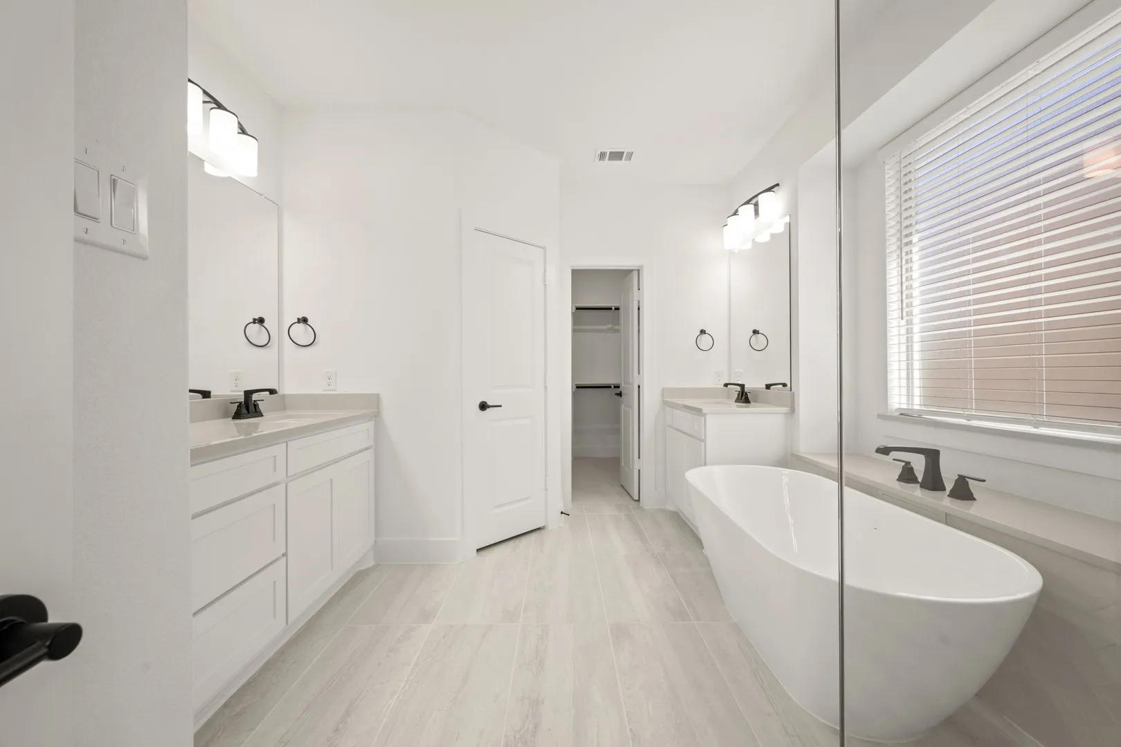402 Crestview- Primary Suite-3