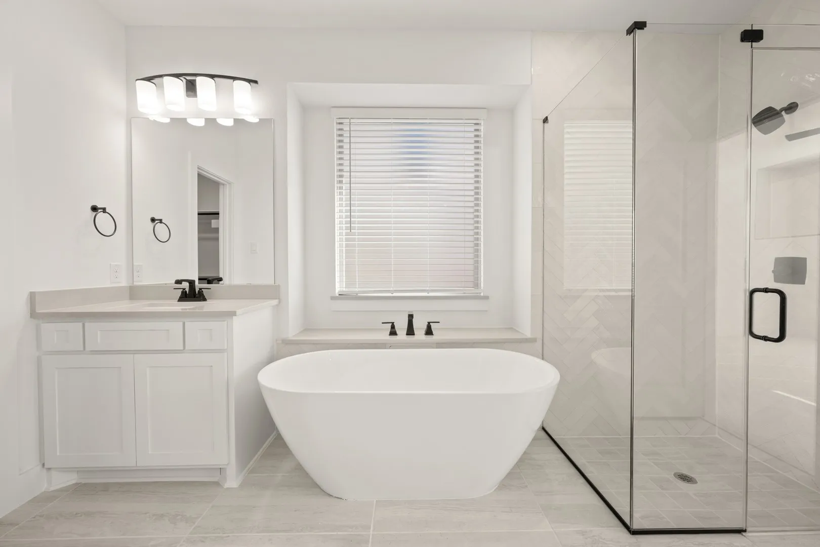 402 Crestview- Primary Suite-5