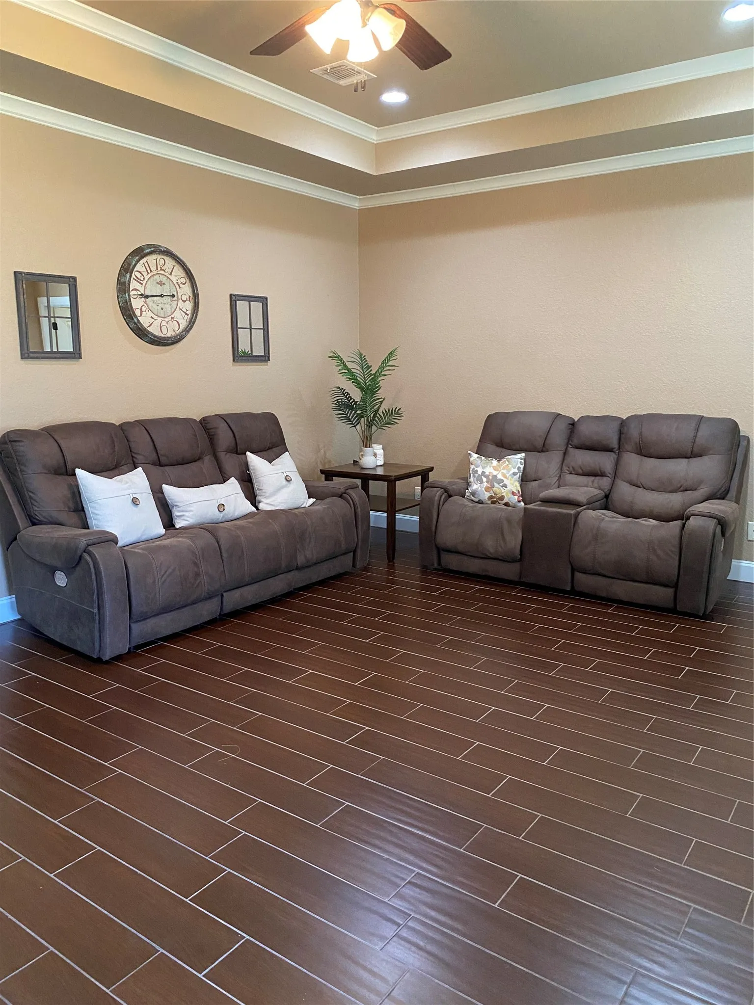 Spacious living room