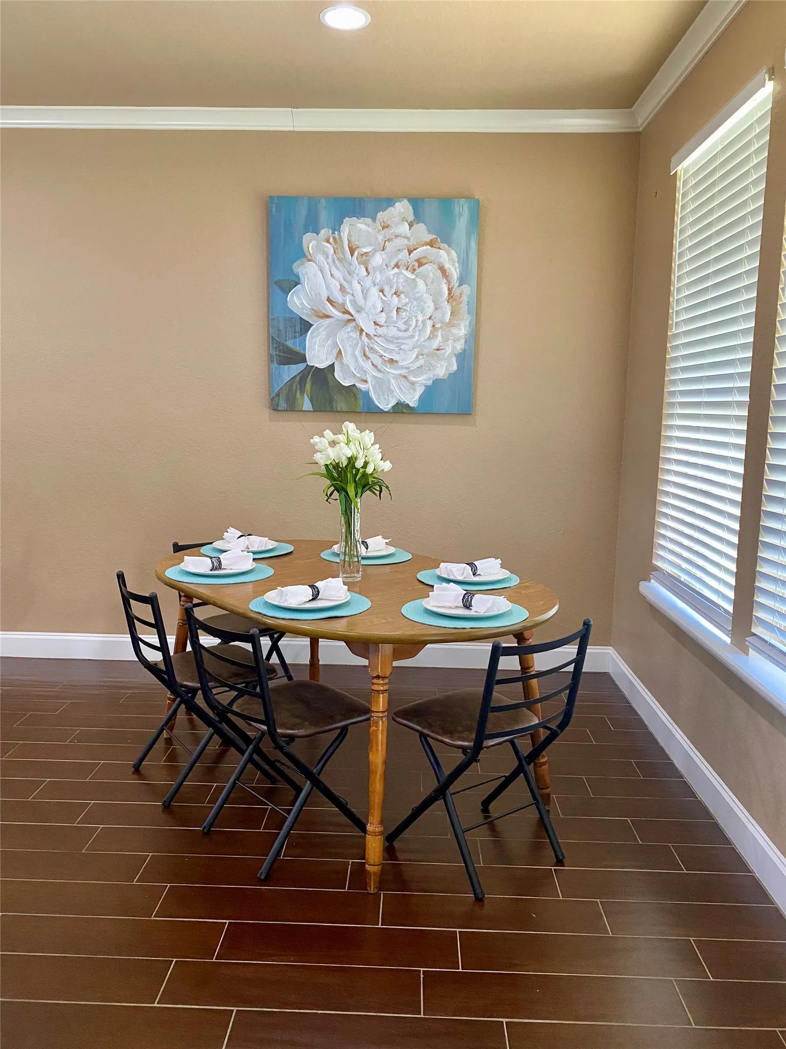 Single Family Residence For Sale in Montague County , 2801 Fm 1816, Bowie, Texas 76230, 3 Bedroom, 2 Bathroom, 2 Garage spaces, 2,385 Sqft, built in 2009, mls#21070008, Real Estate Agent in Bowie, Homes For Sale in Montague county, Homes For Sale in Bowie, Realtor in Bowie Texas, Real Estate Brokerage Independent Realty Texas, Luminita Cordes Realtor