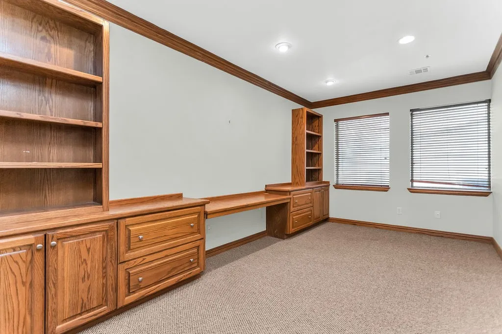 Office For Sale in Collin County , 5212 Village Creek Dr Drive B, Plano, Texas 75093, 0, 0, Garage spaces, 0 Sqft, built in 2000, Preowned, mls#21070051, Real Estate Agent in Plano, Homes For Sale in Collin county, Homes For Sale in Plano, Realtor in Plano Texas, Real Estate Brokerage Independent Realty Texas, Luminita Cordes Realtor